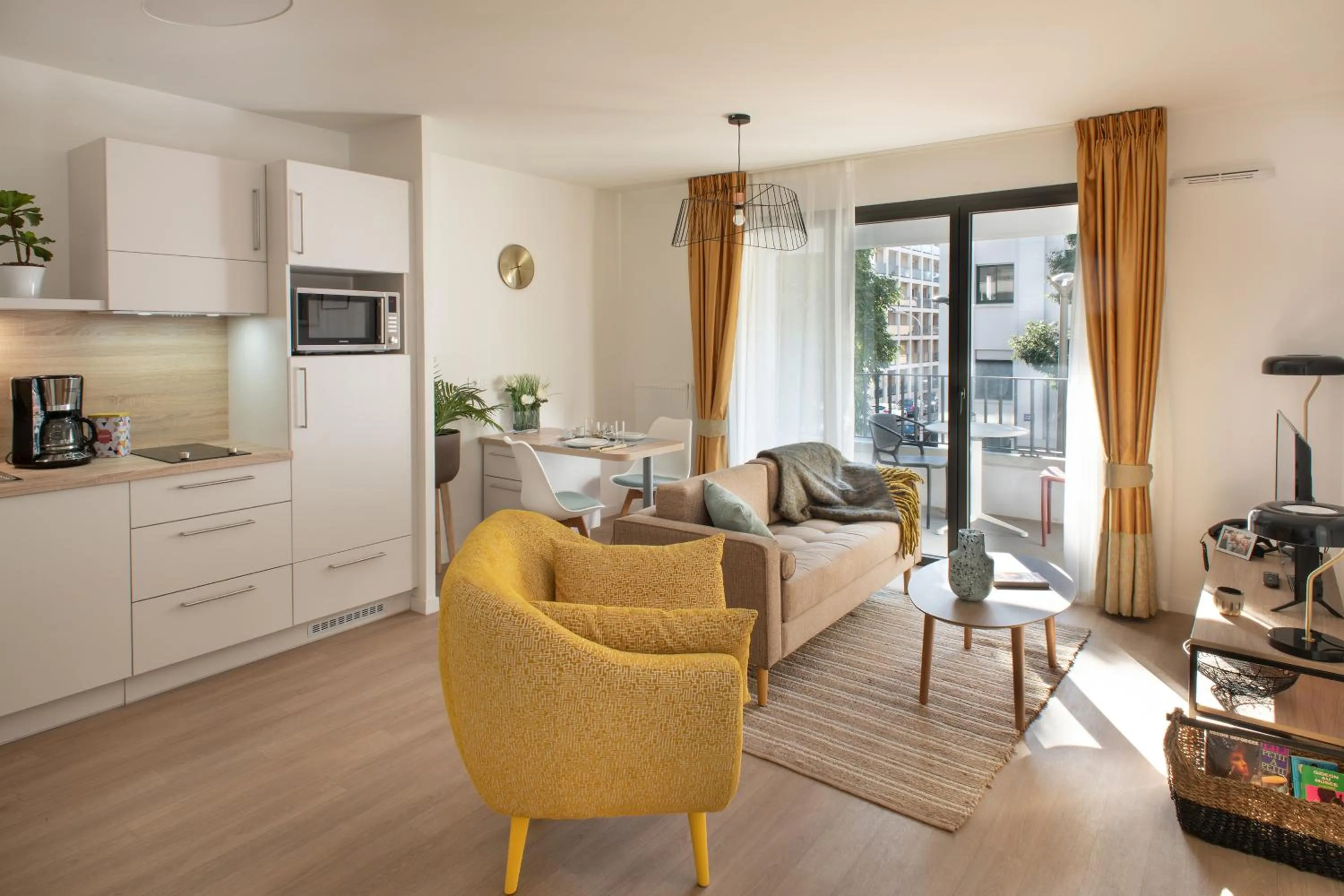 Kitchen or kitchenette in DOMITYS Le Piano Résidence Sénior