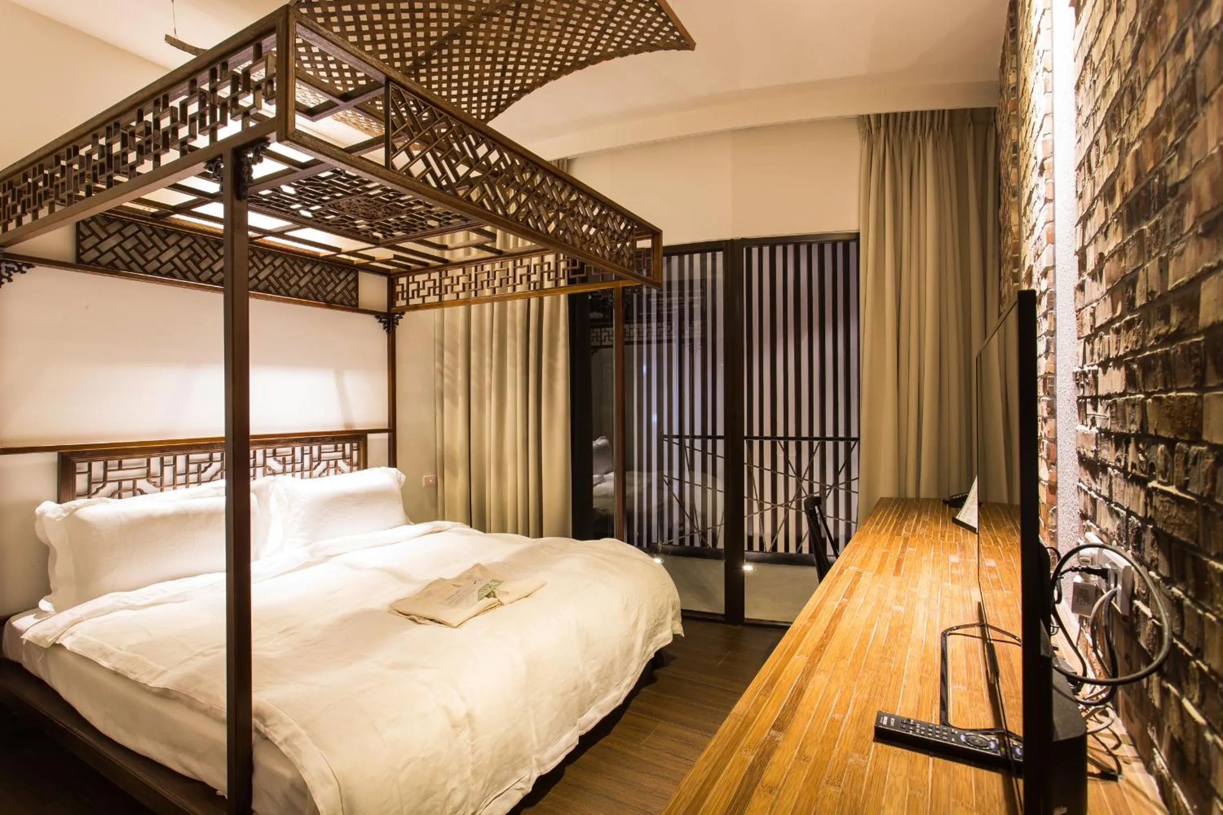 Photo of the whole room, Bed in The Tree House