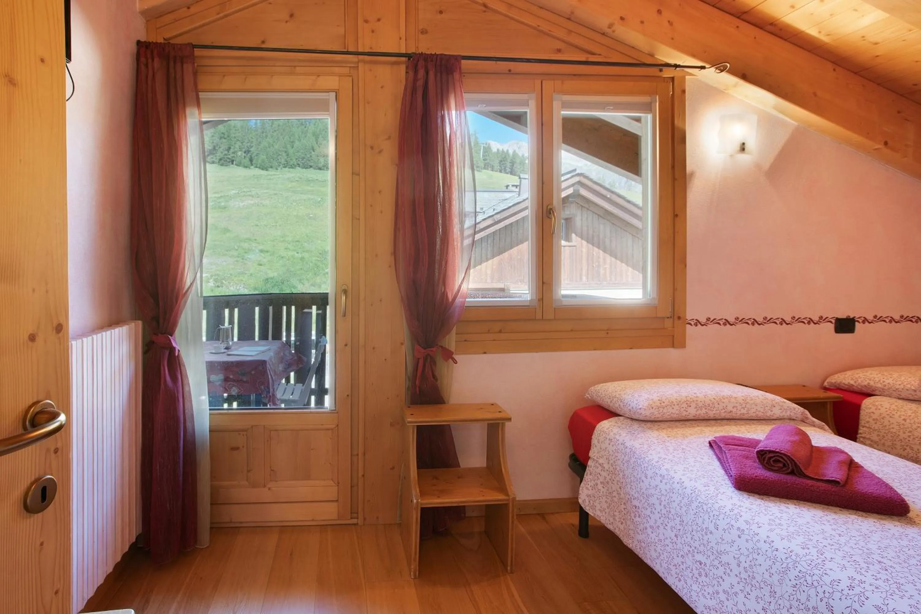 Property building, Bed in Baita dei ski app 6