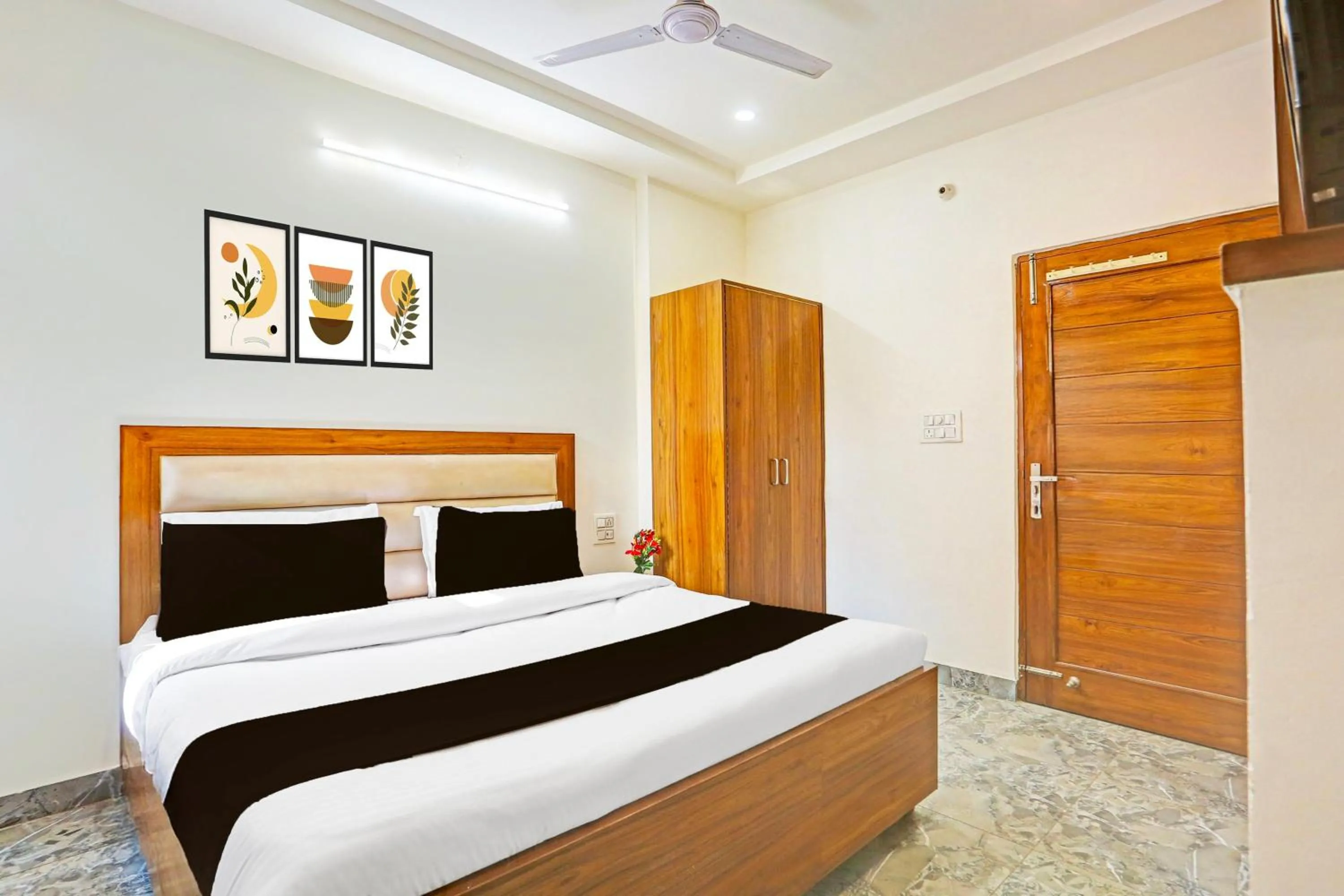 Super Hotel O Sector 45 Formerly Manyavar
