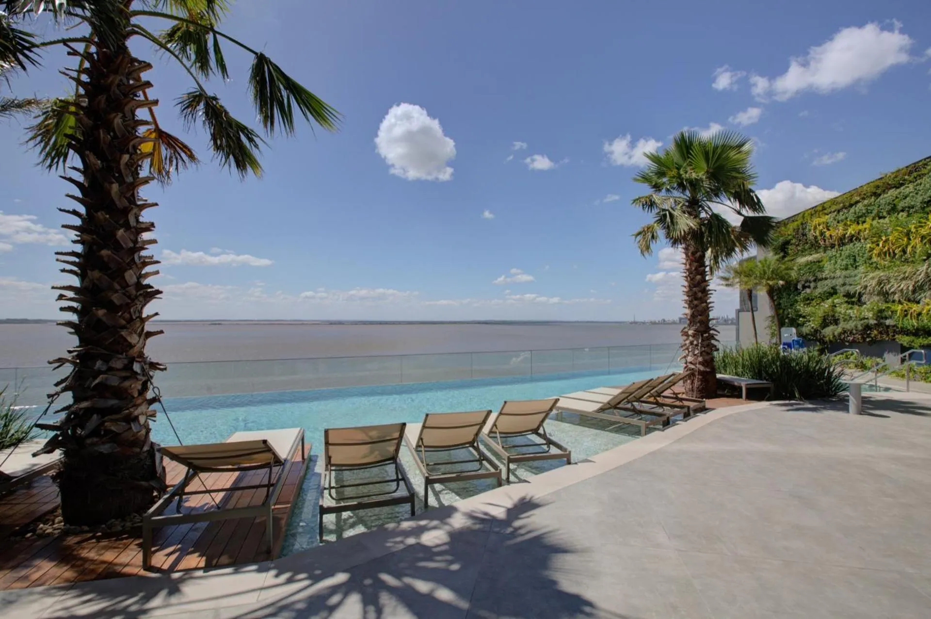 Pool view in DoubleTree by Hilton Porto Alegre
