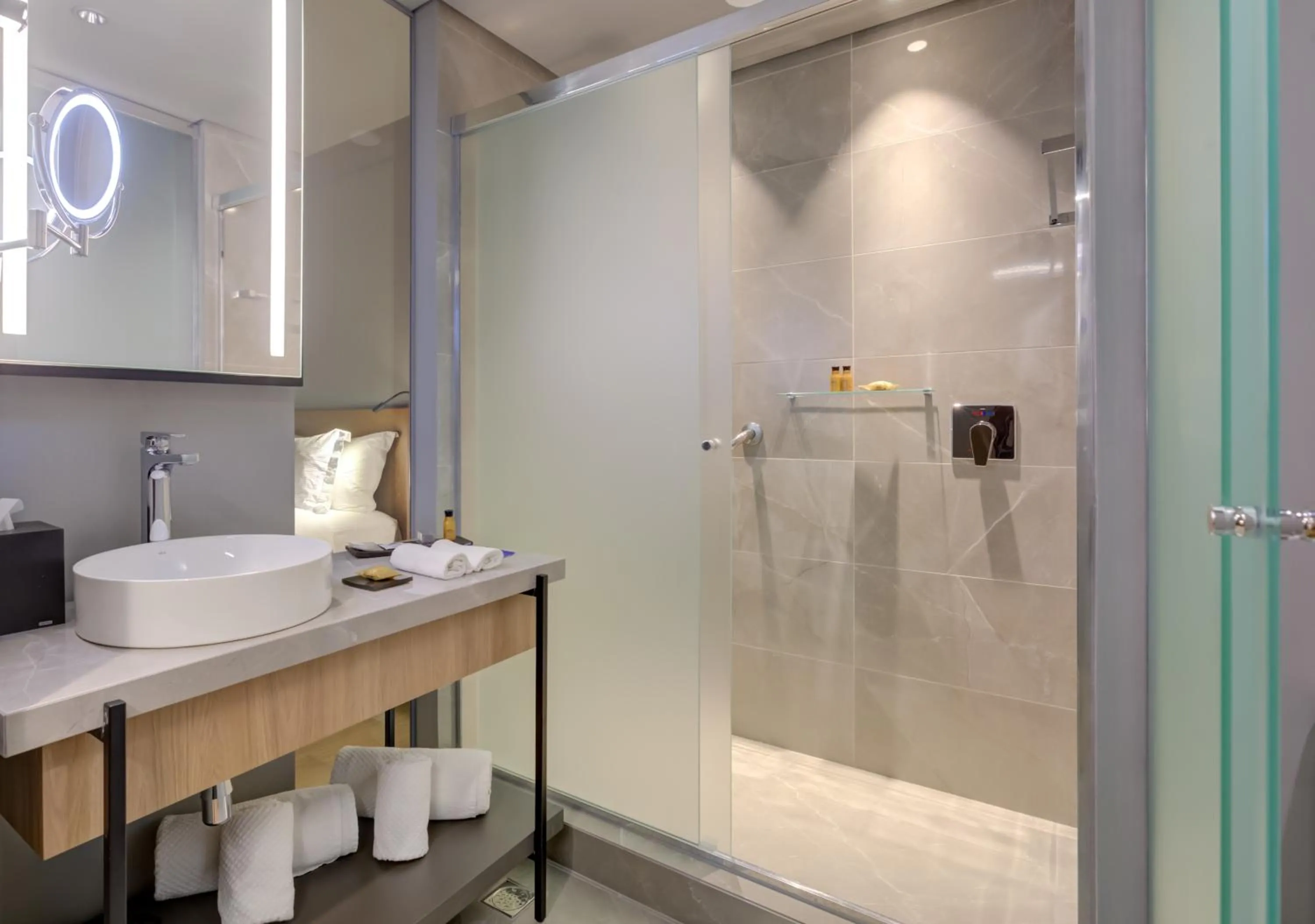 Bathroom in DoubleTree by Hilton Porto Alegre