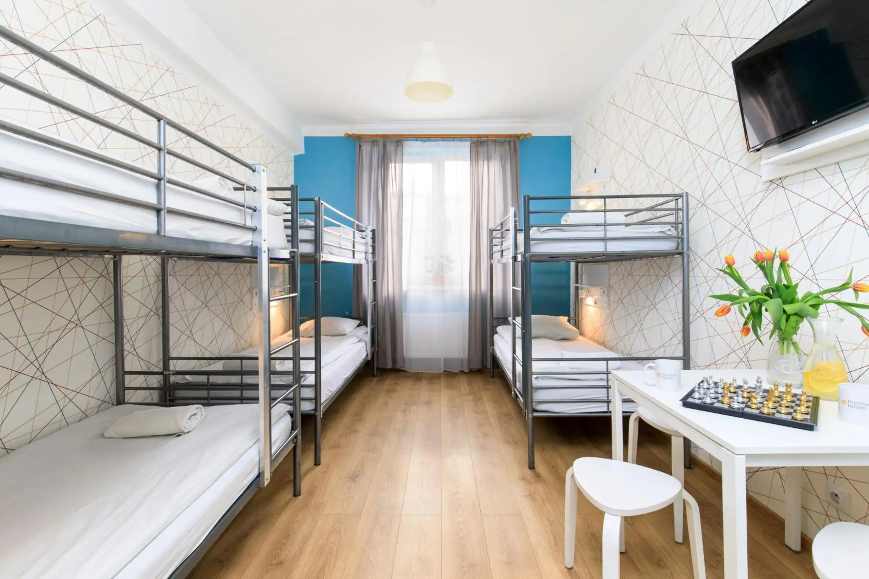 6-Bed Mixed Dormitory Room in Premium Hostel 6-Bed Mixed Dormitory Room in Premium Hostel