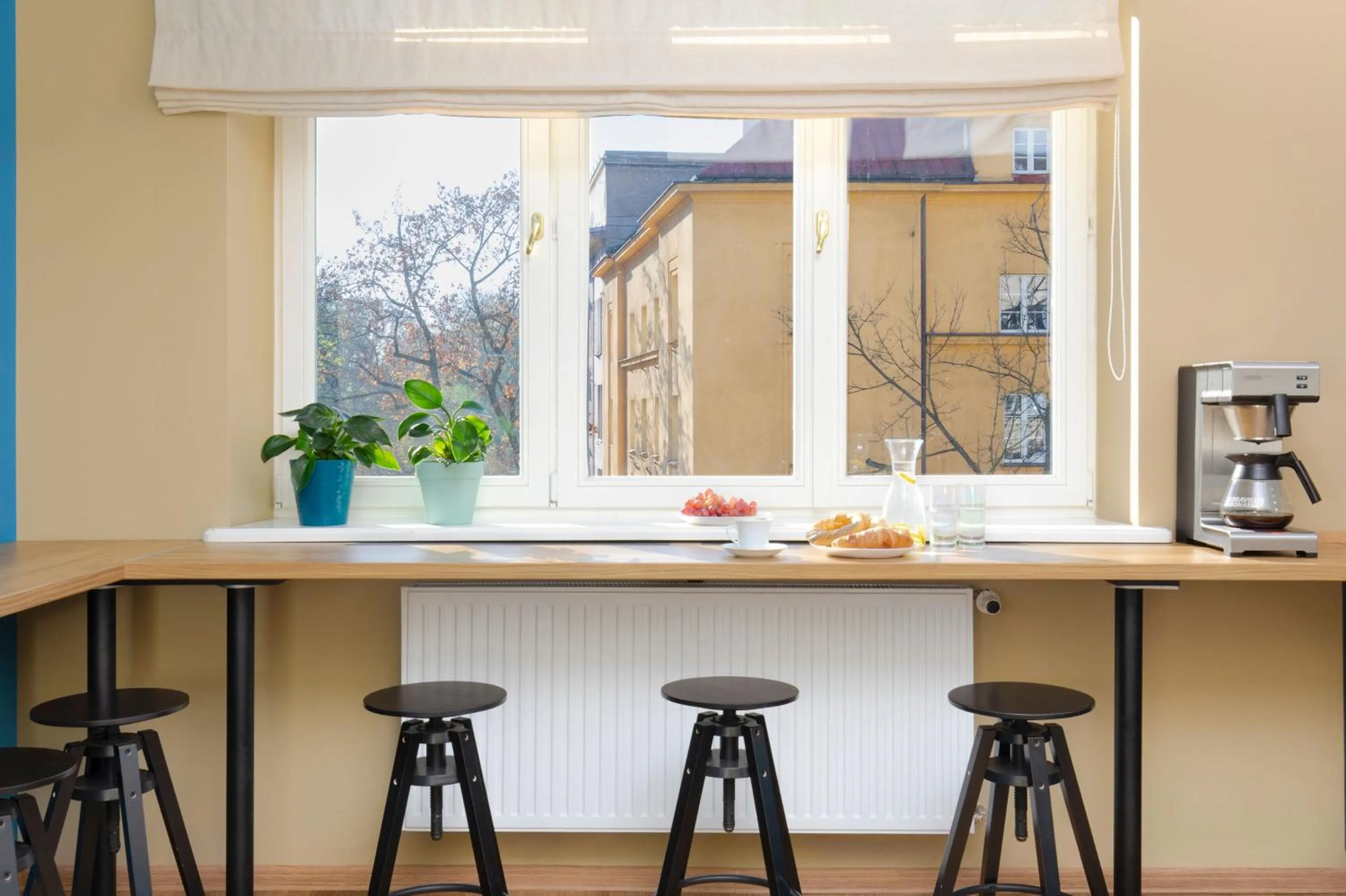 Coffee/tea facilities in Premium Hostel