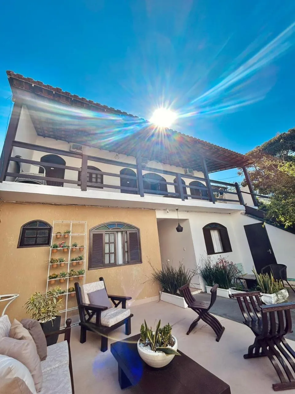 Seating area in Pousada Porto Búzios