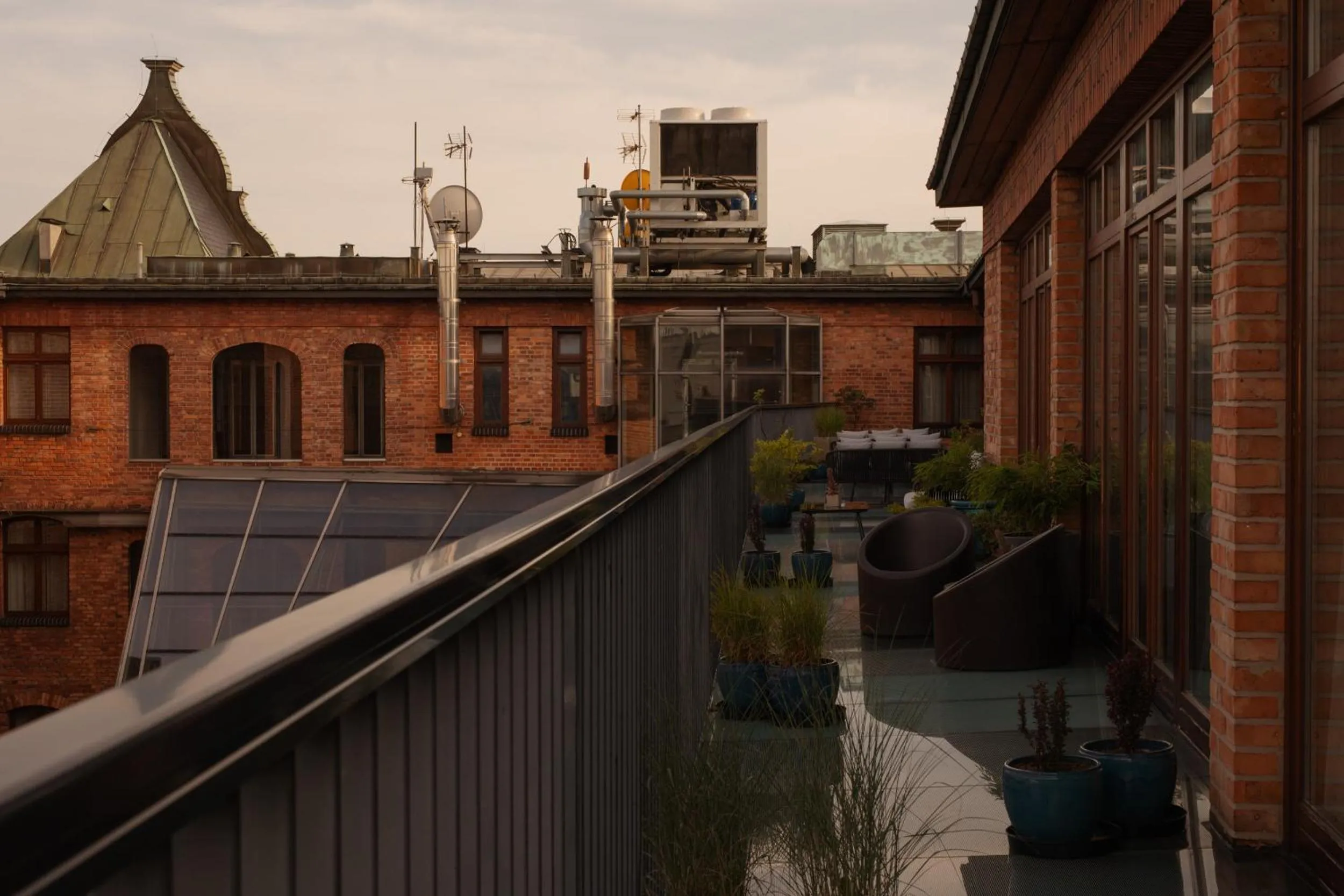 Day in Hotel Monopol