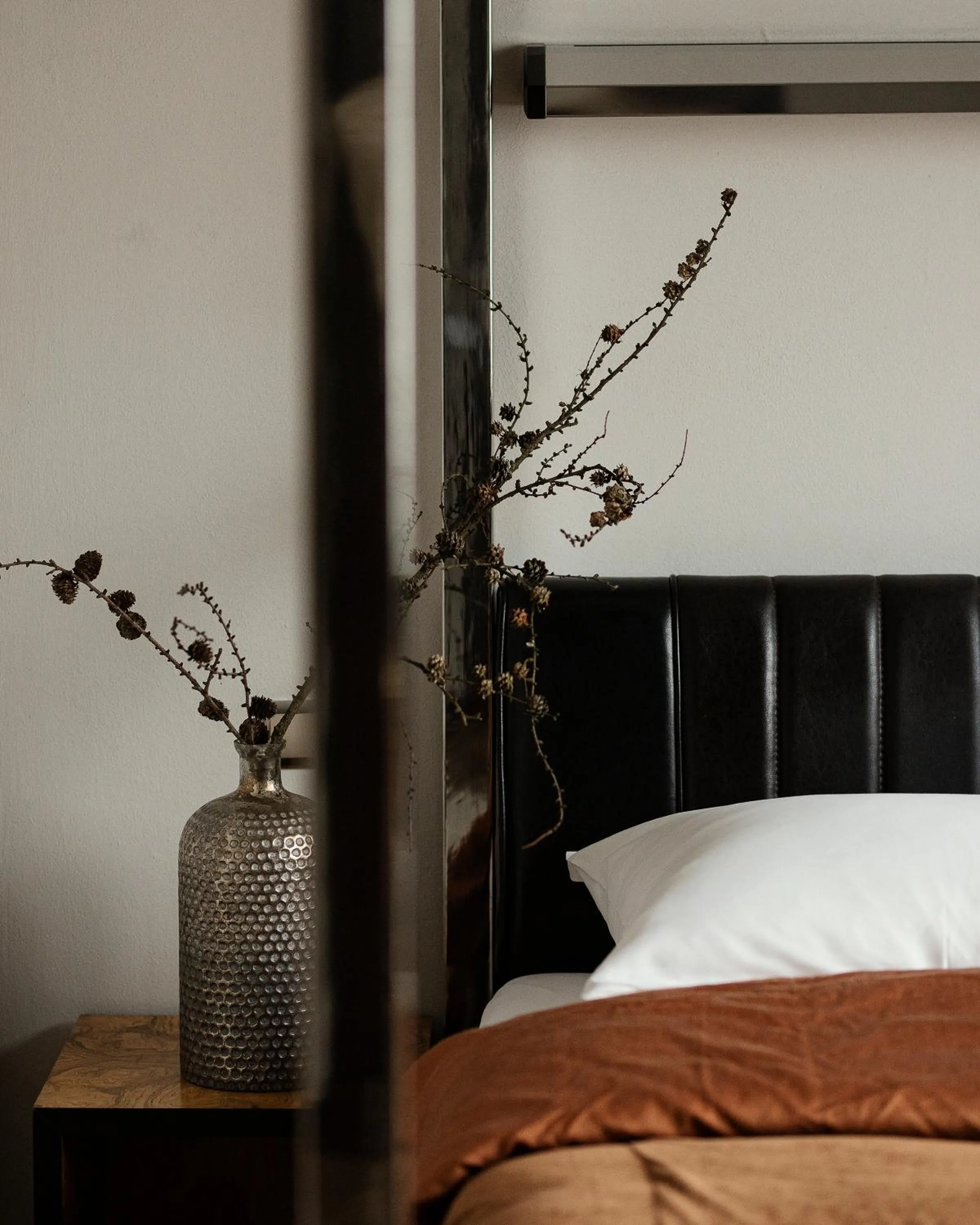 Bed in Hotel Monopol