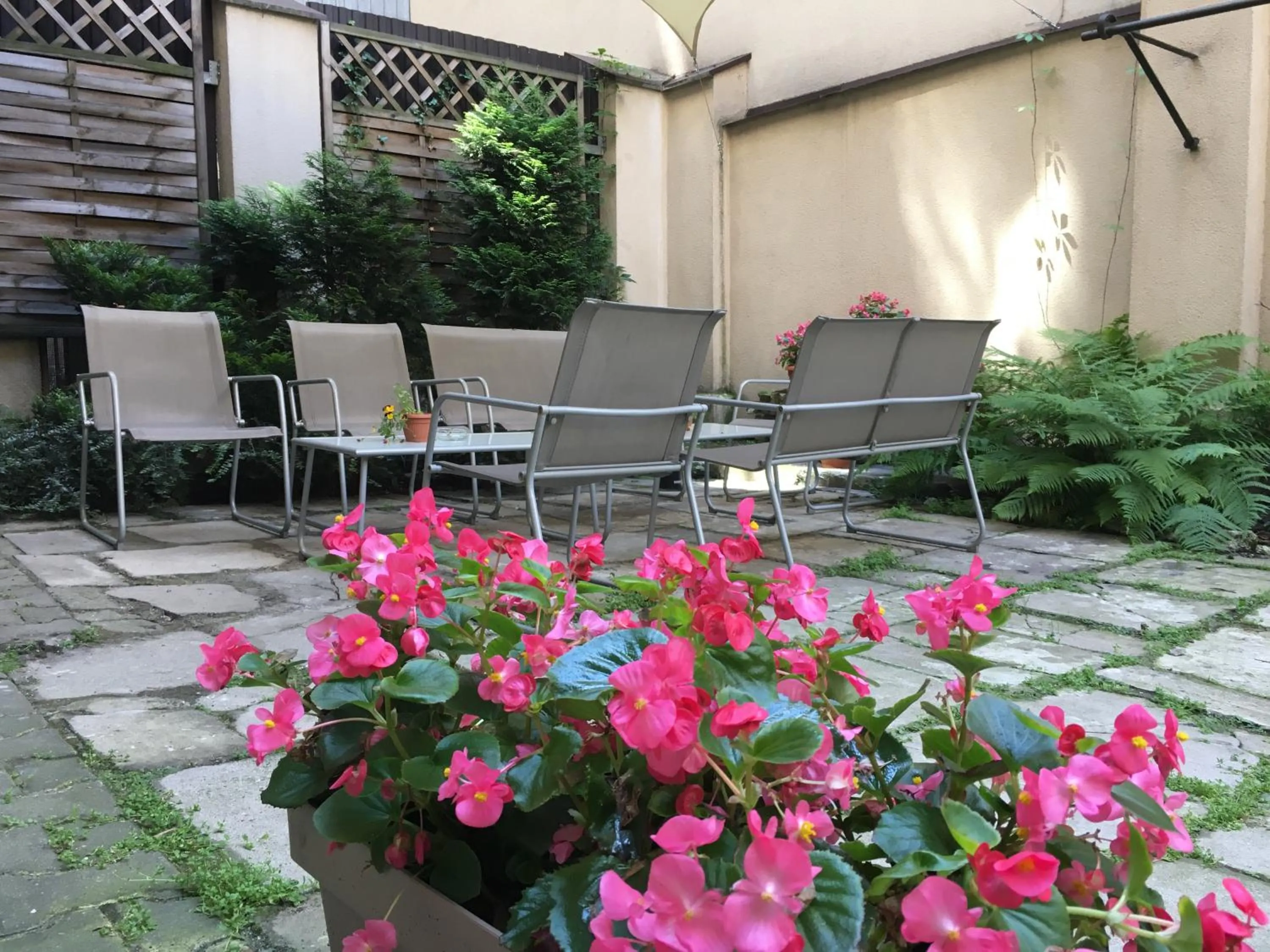 Patio in Aparthotel Maria