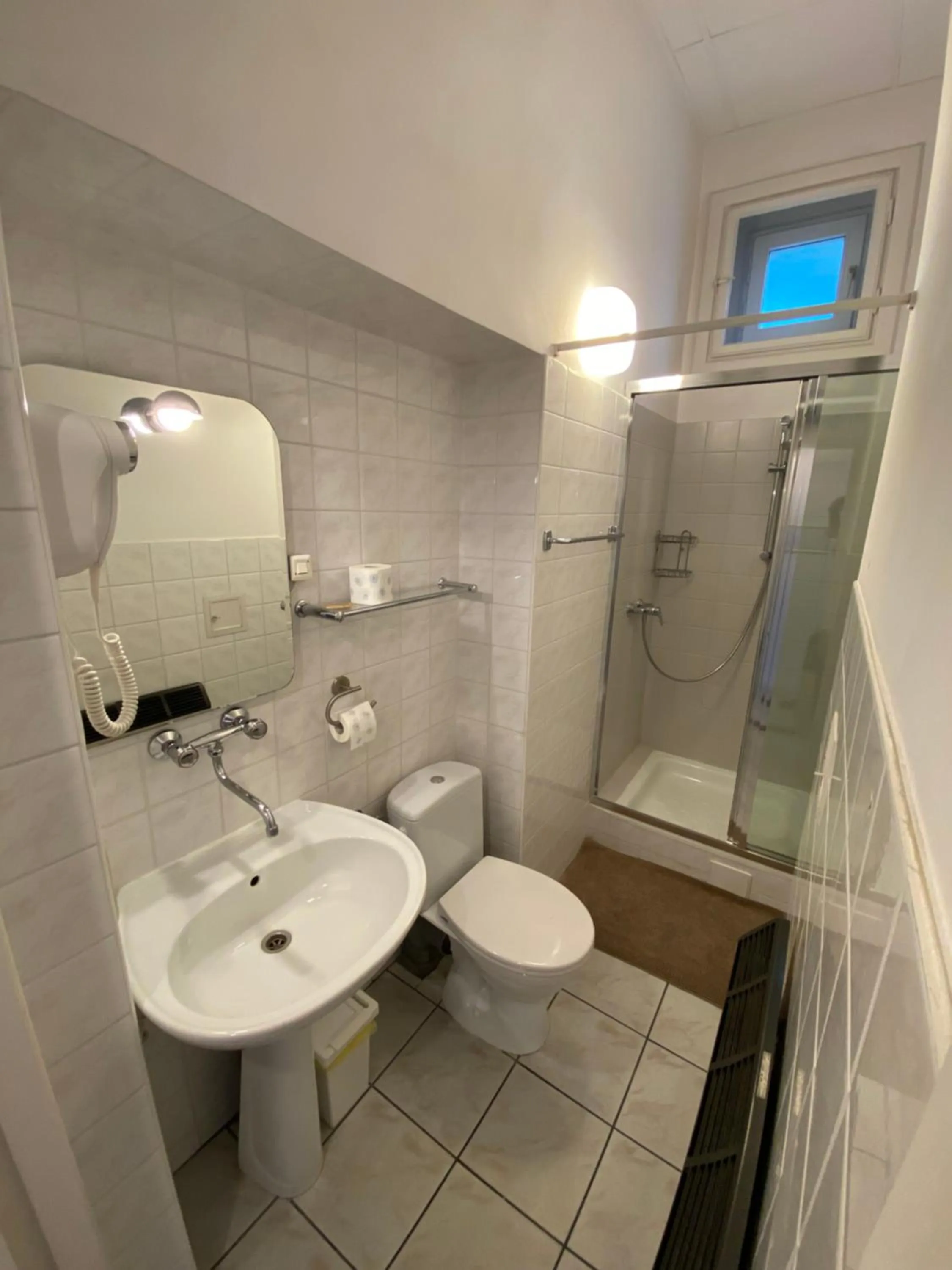 Shower in Aparthotel Maria