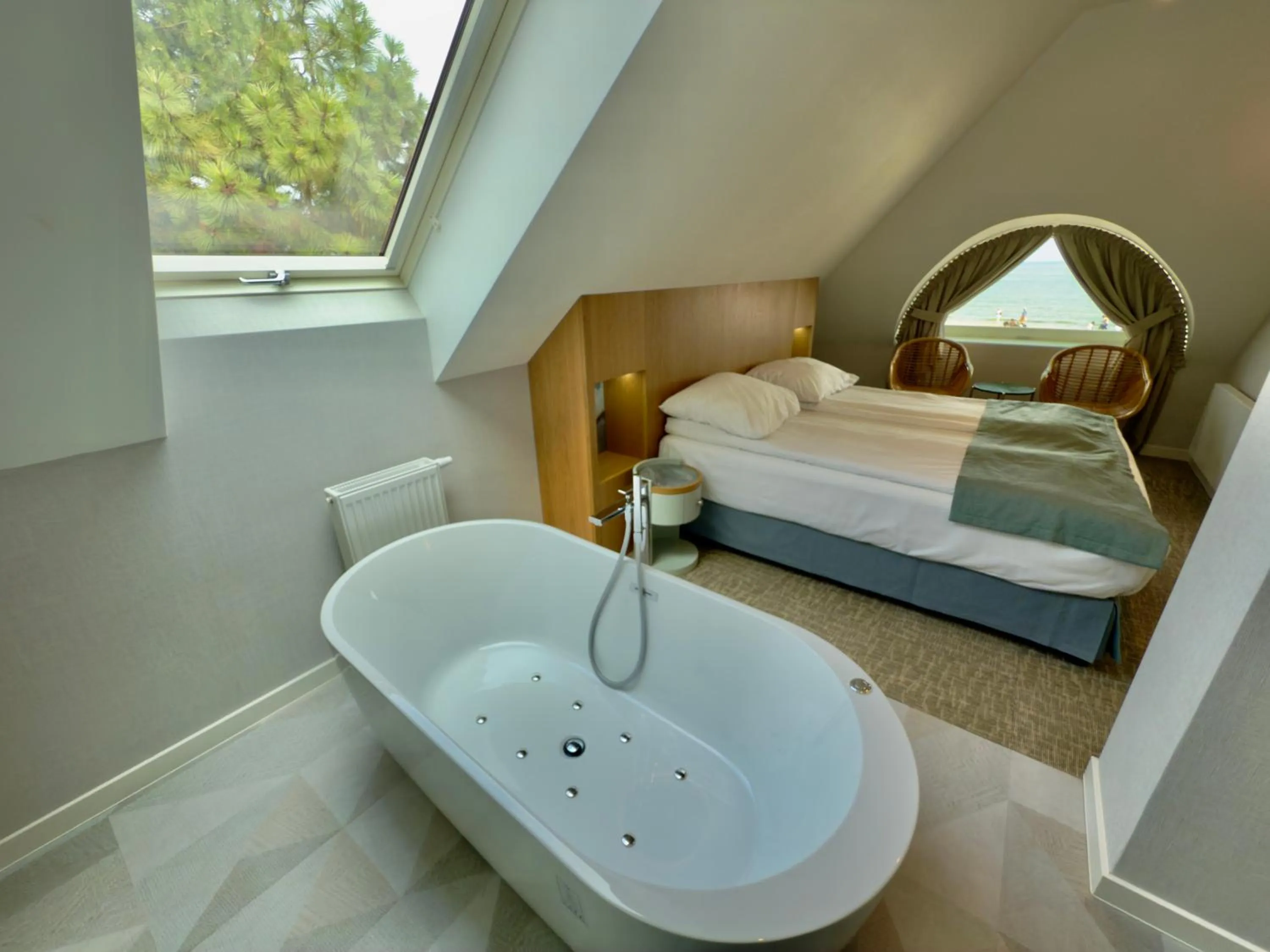 Bed in Hotel Zhong Hua