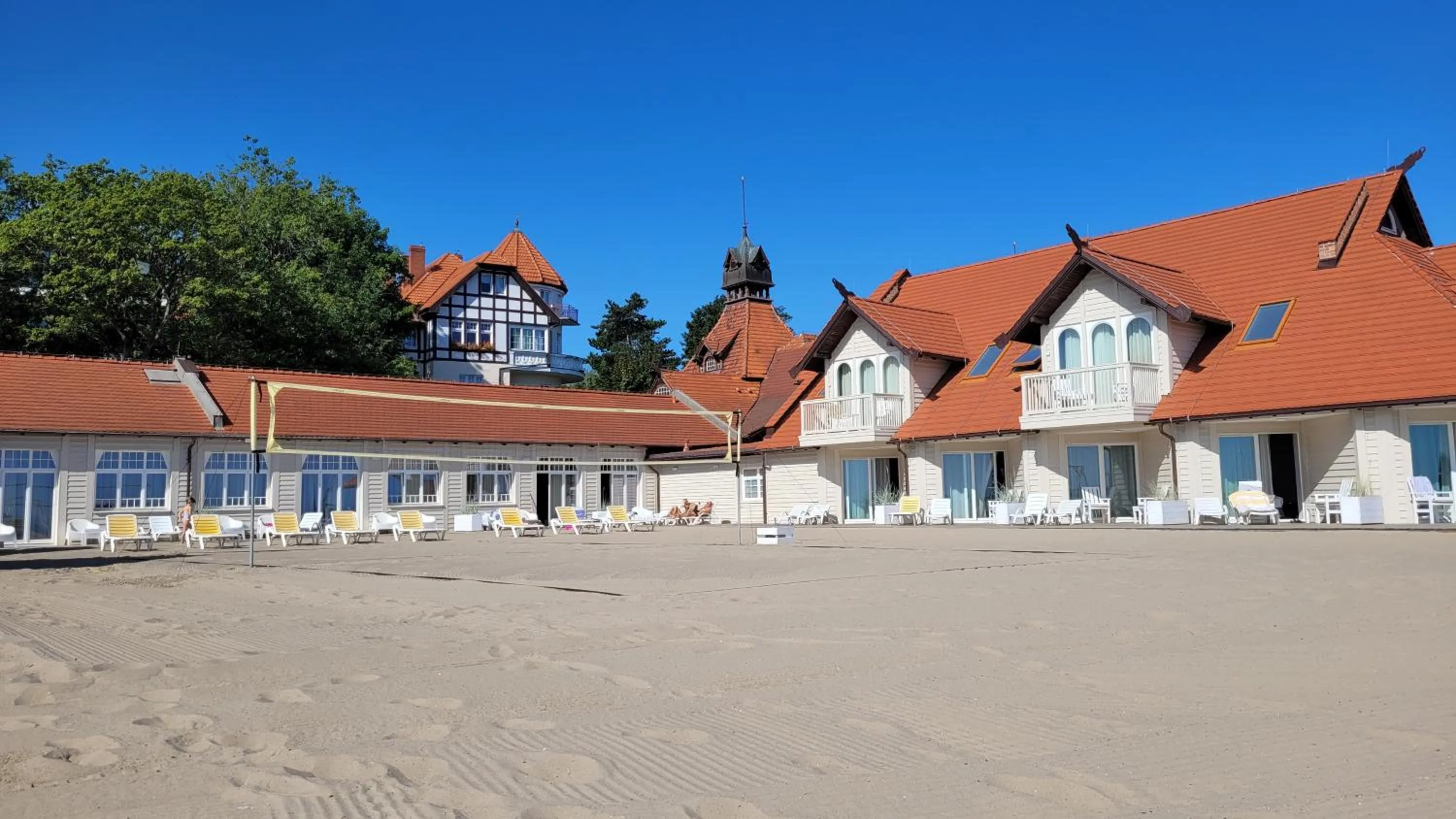 Property building in Hotel Zhong Hua