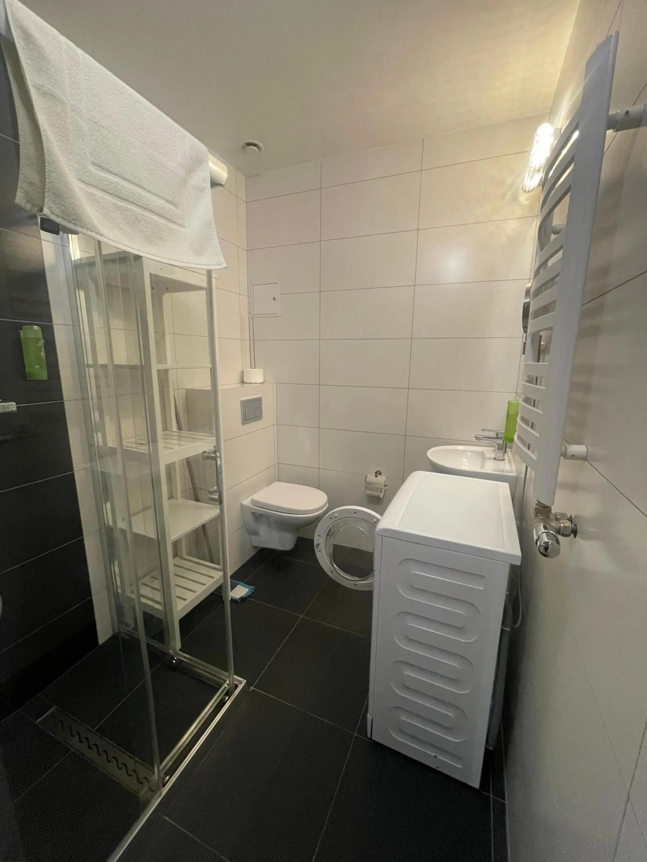 Bathroom in Kosmopolita Rooms