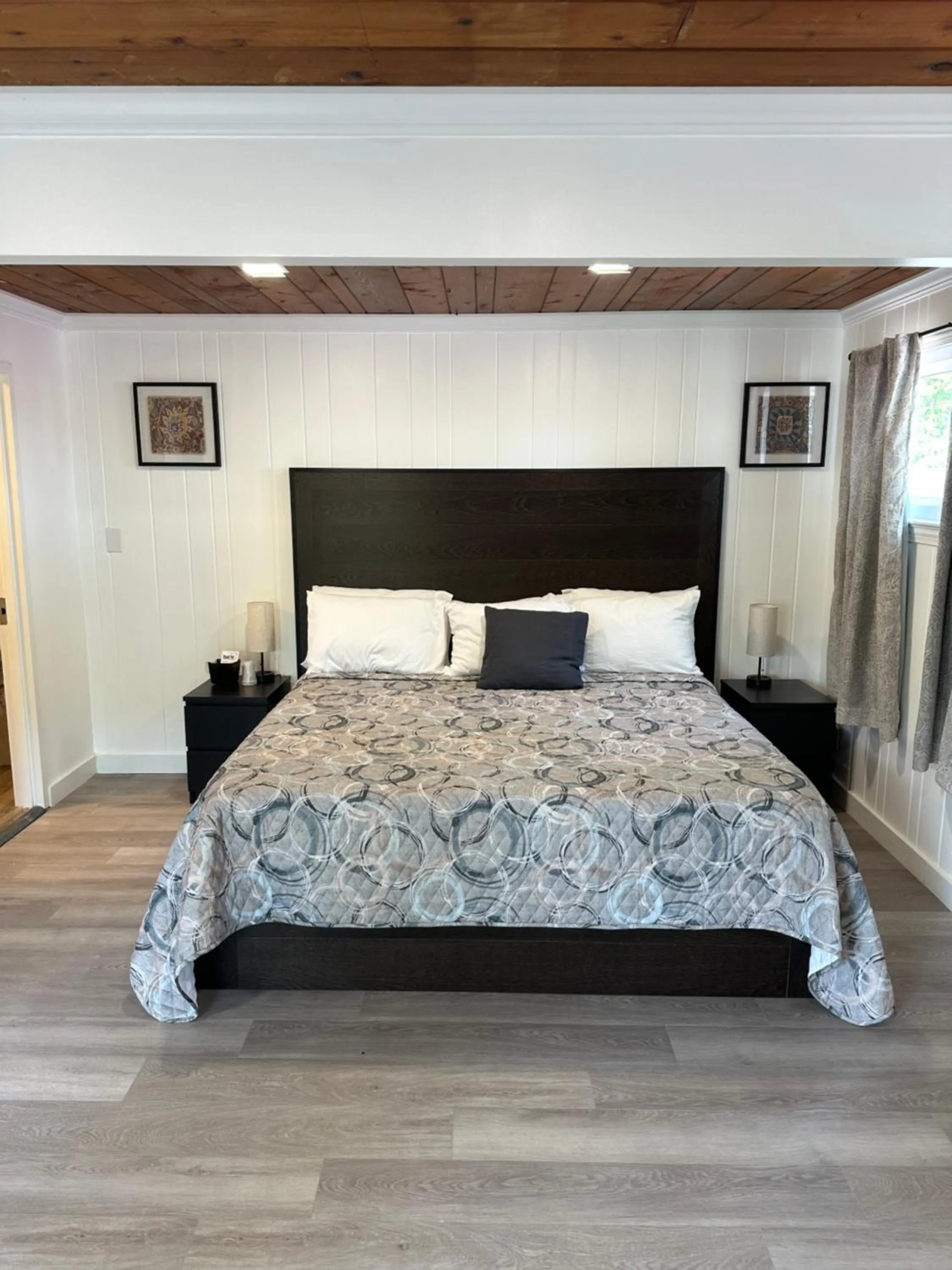 Bed in New Hope Lodge