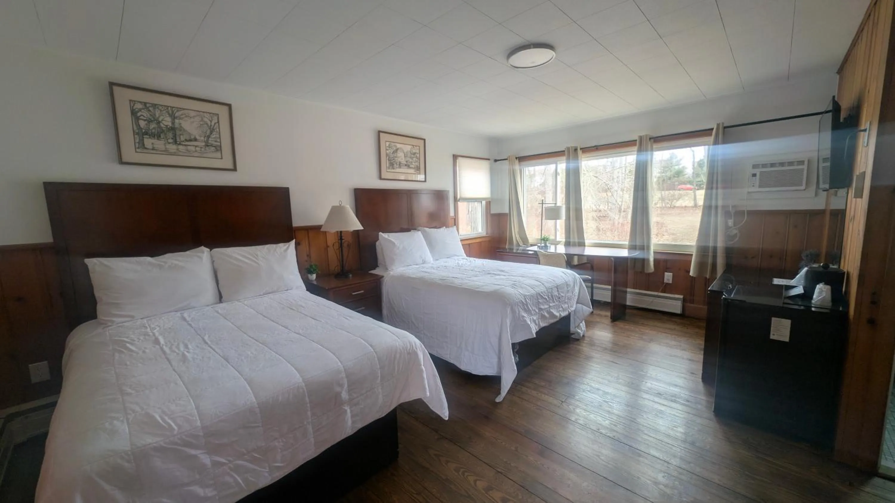 Bed in New Hope Lodge