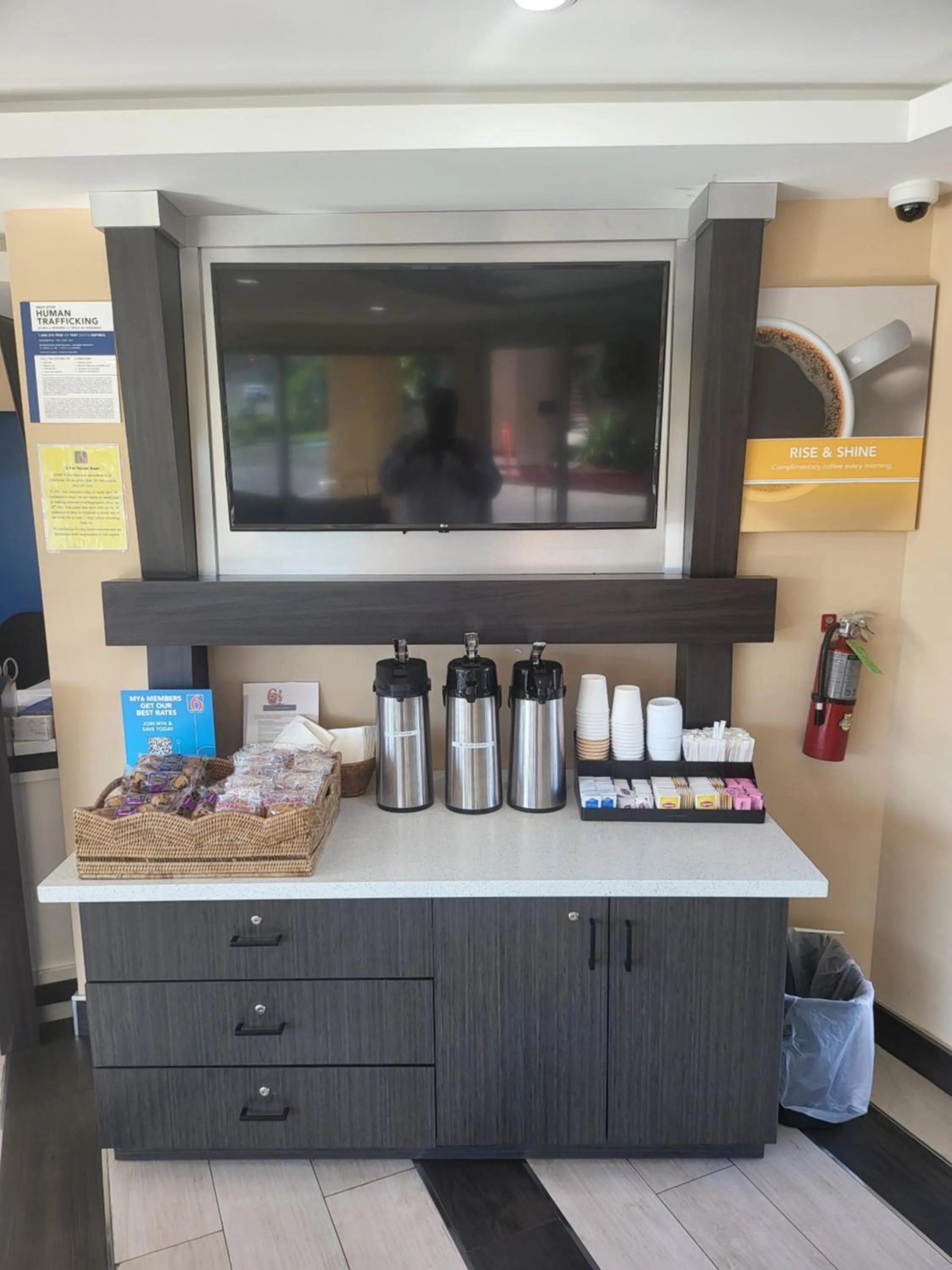 Restaurant/places to eat in Studio 6 Vallejo CA Napa Valley