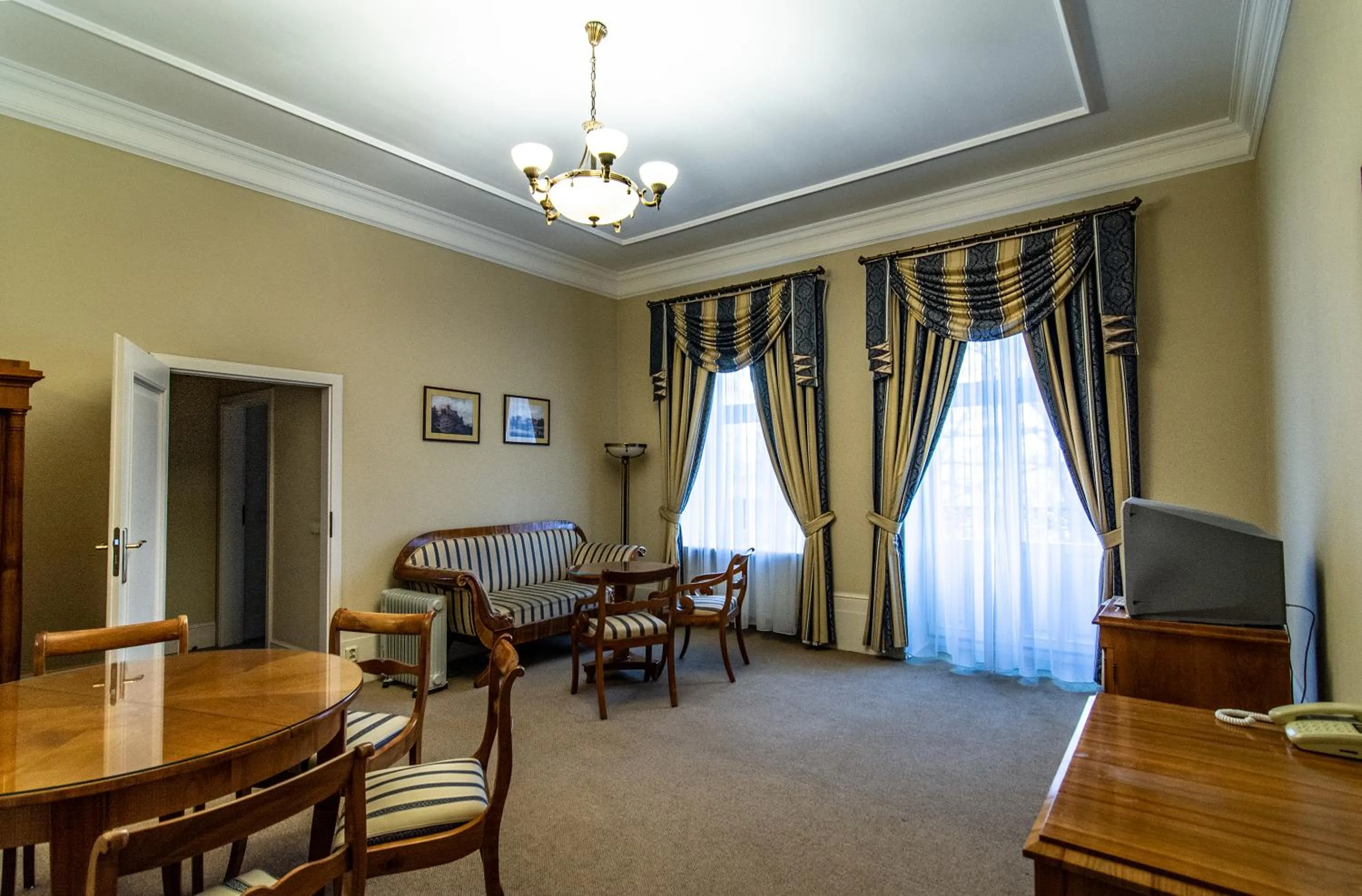 Living room in Pałac Paulinum