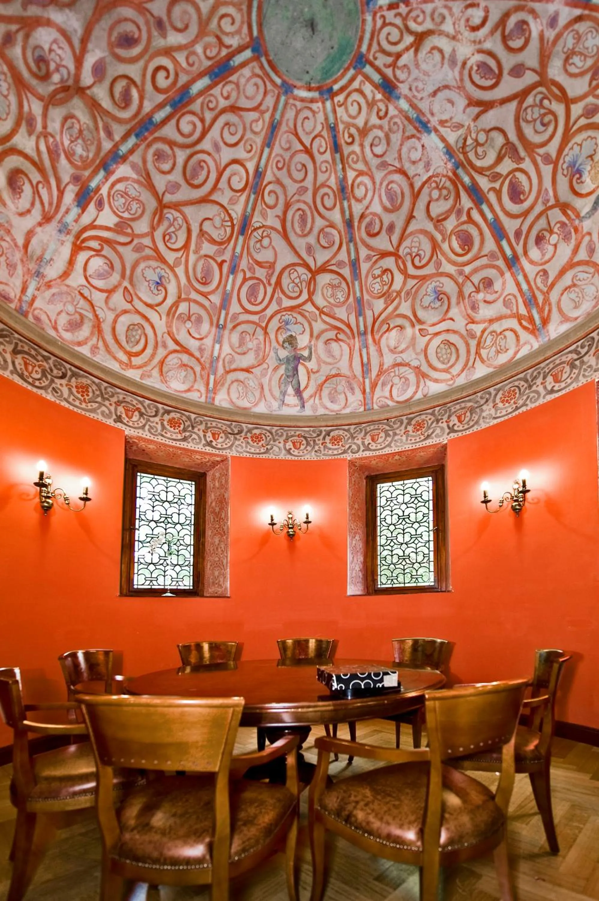 Restaurant/places to eat in Pałac Paulinum