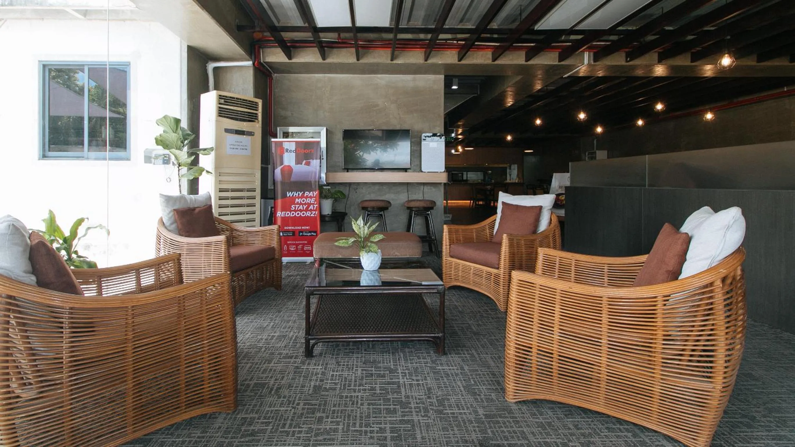 Lobby or reception in RedDoorz @ Insular Square Mandaue City