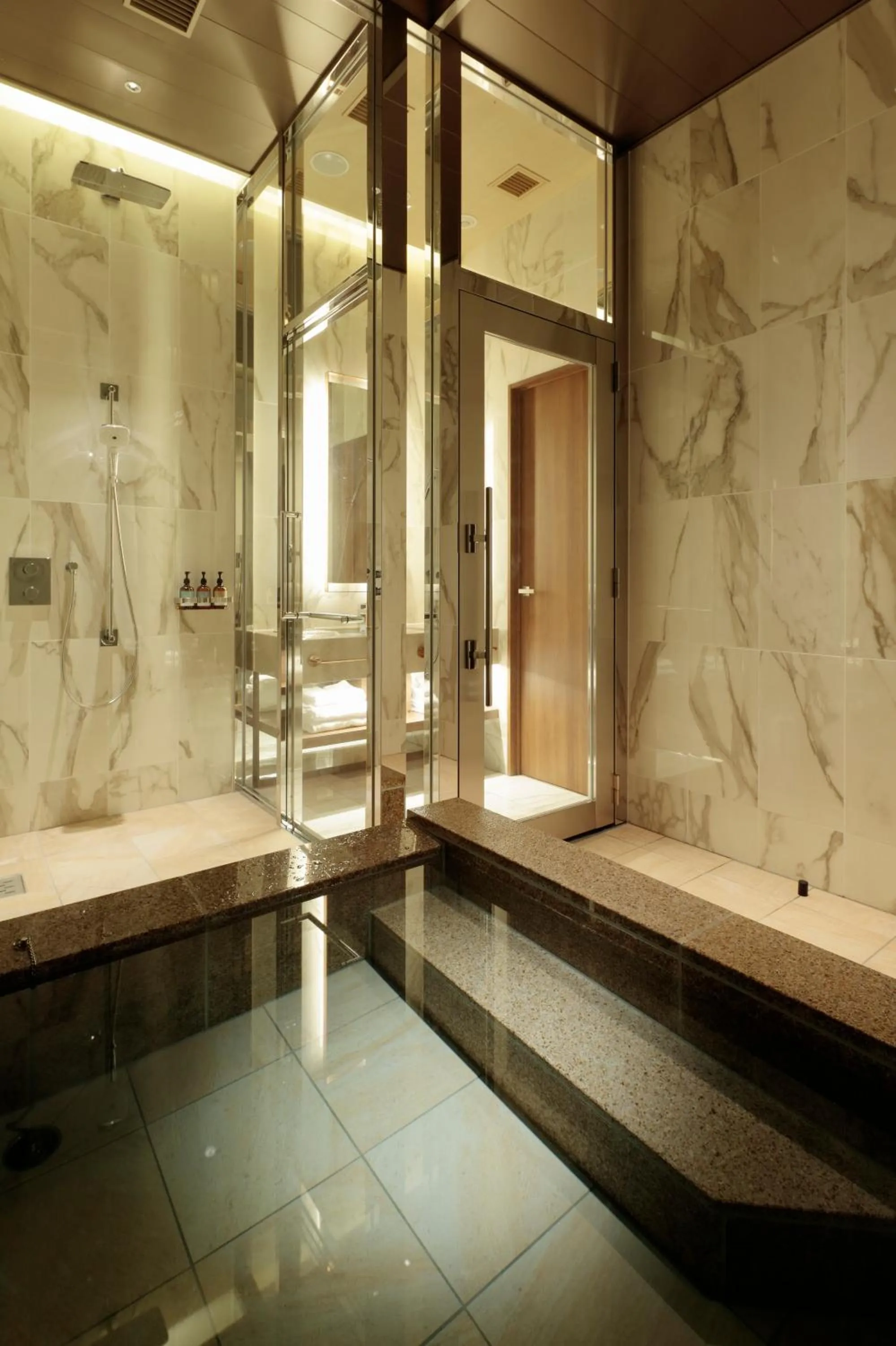 Open Air Bath in Candeo Hotels Kumamoto Shinshigai