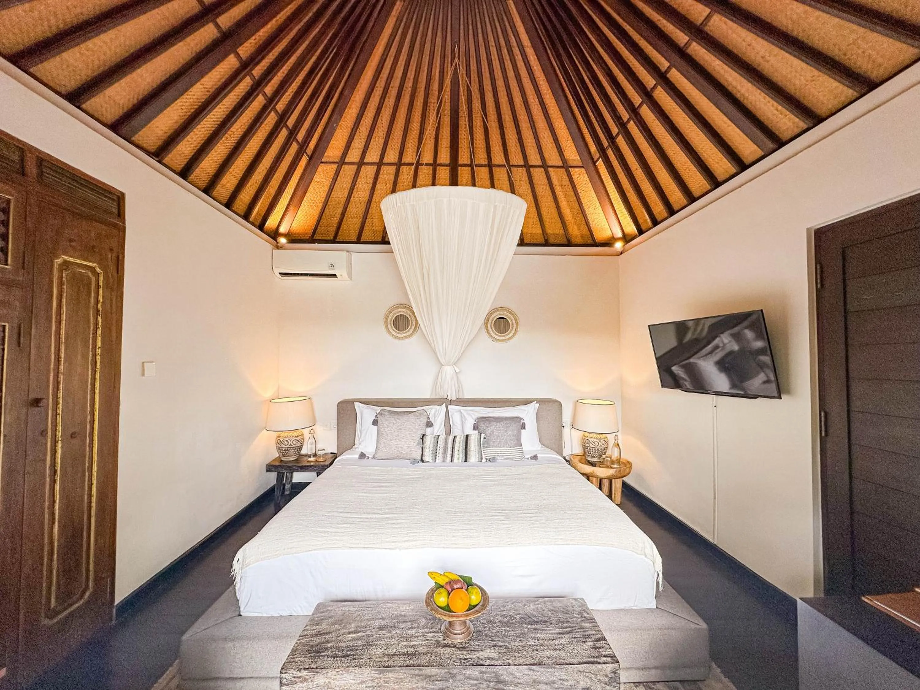 Bedroom, Bed in Uma Kalai