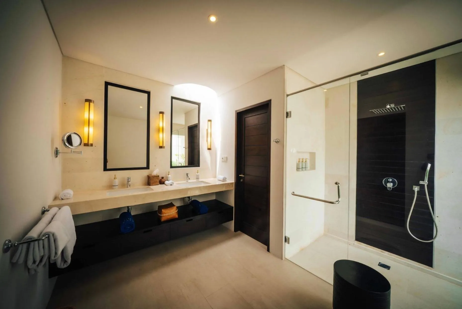 Bathroom in Uma Kalai