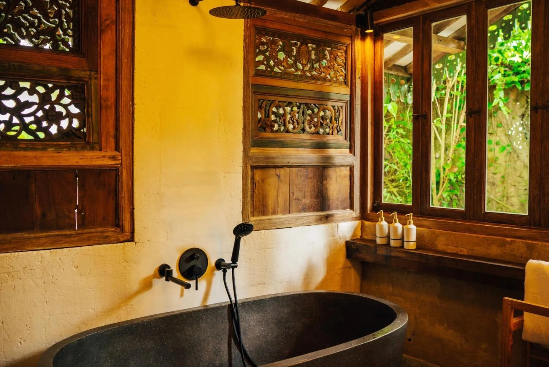 Bathroom in Uma Kalai