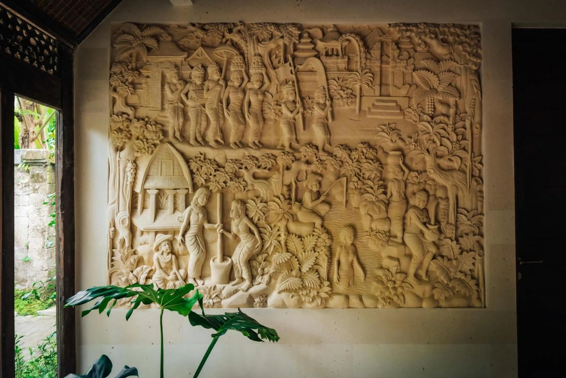 Decorative detail in Uma Kalai