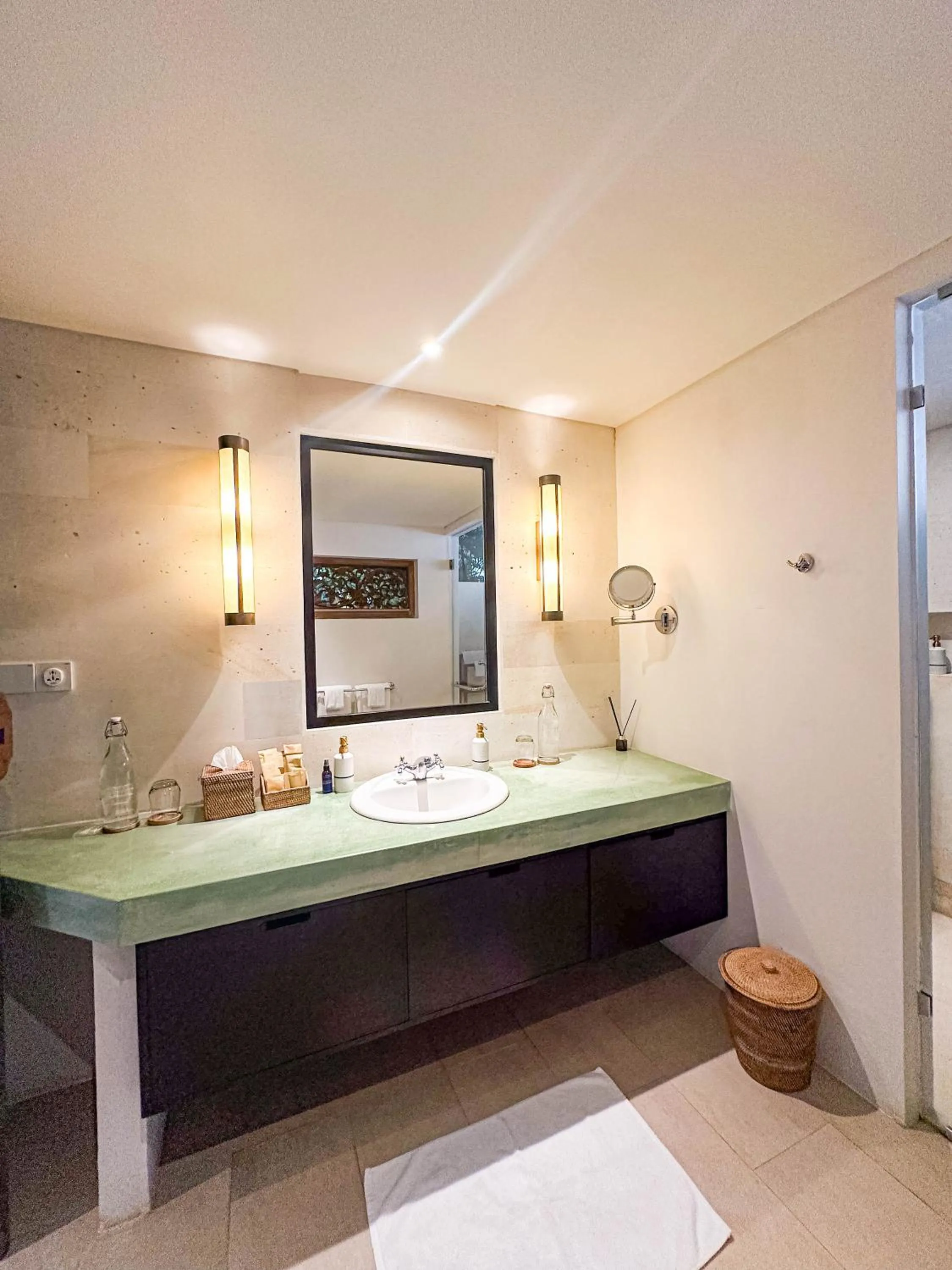 Bathroom in Uma Kalai