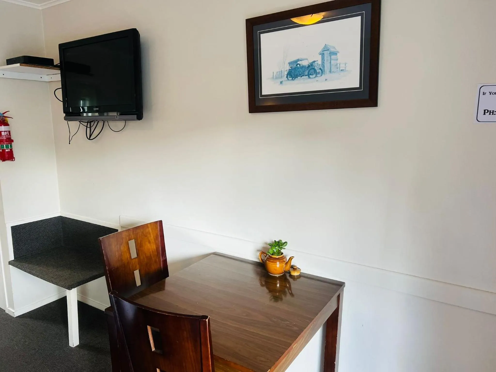 TV and multimedia in Monument Motor Lodge Papakura