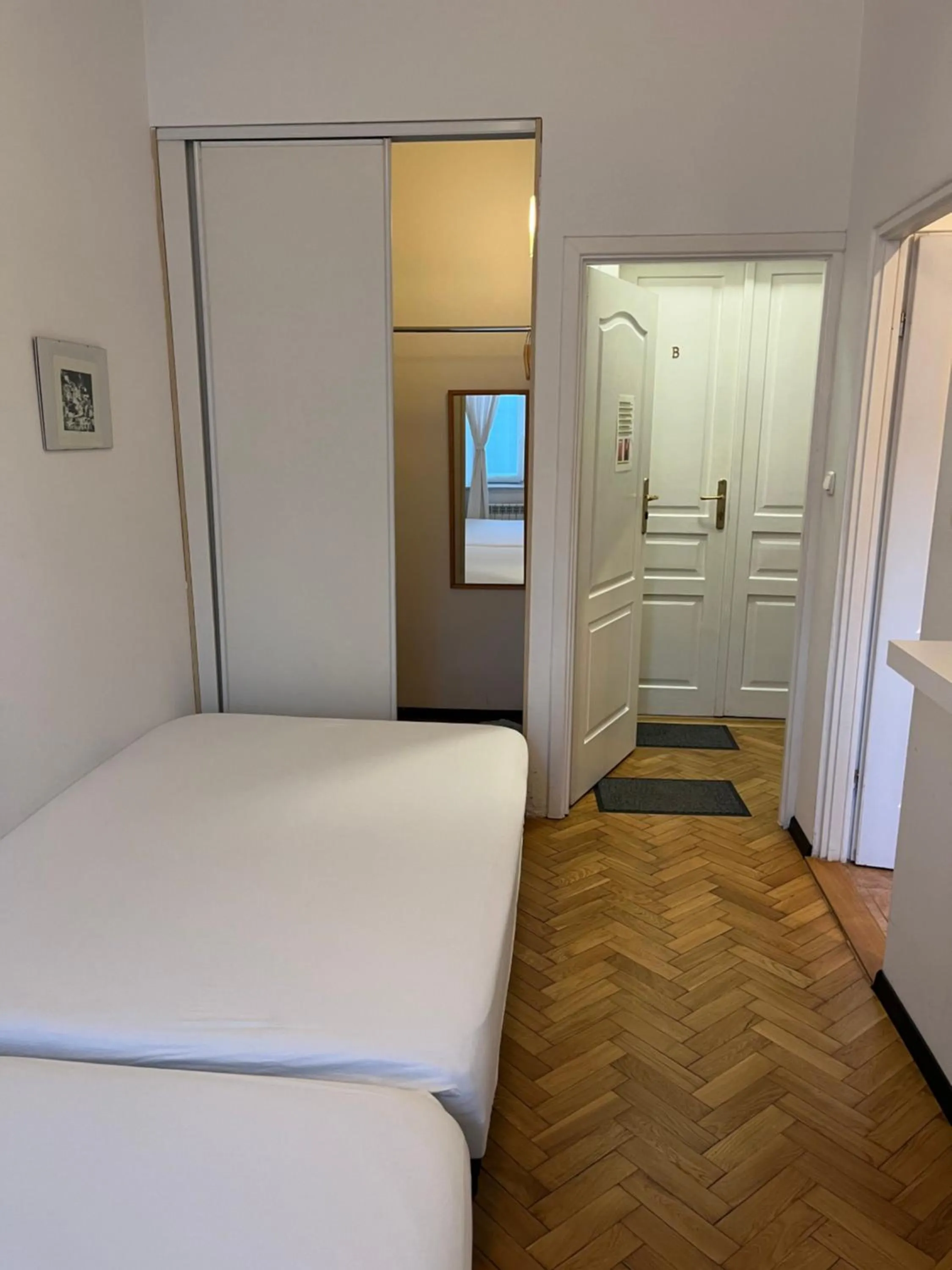 Bed in Home in Krakow Silvio's Apartments