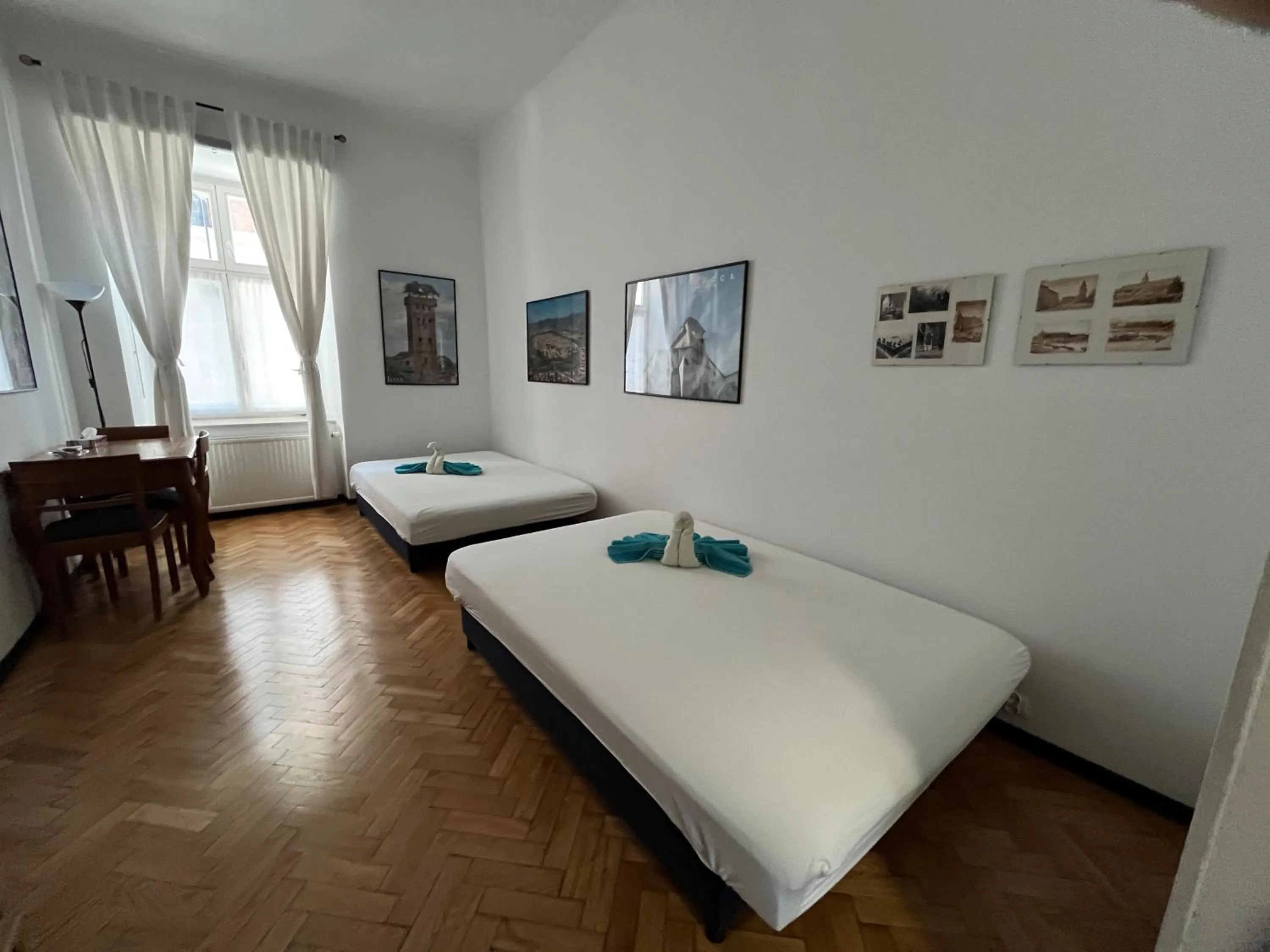 Bed in Home in Krakow Silvio's Apartments