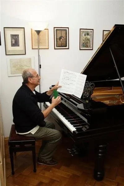 Staff in Home in Krakow Silvio's Apartments