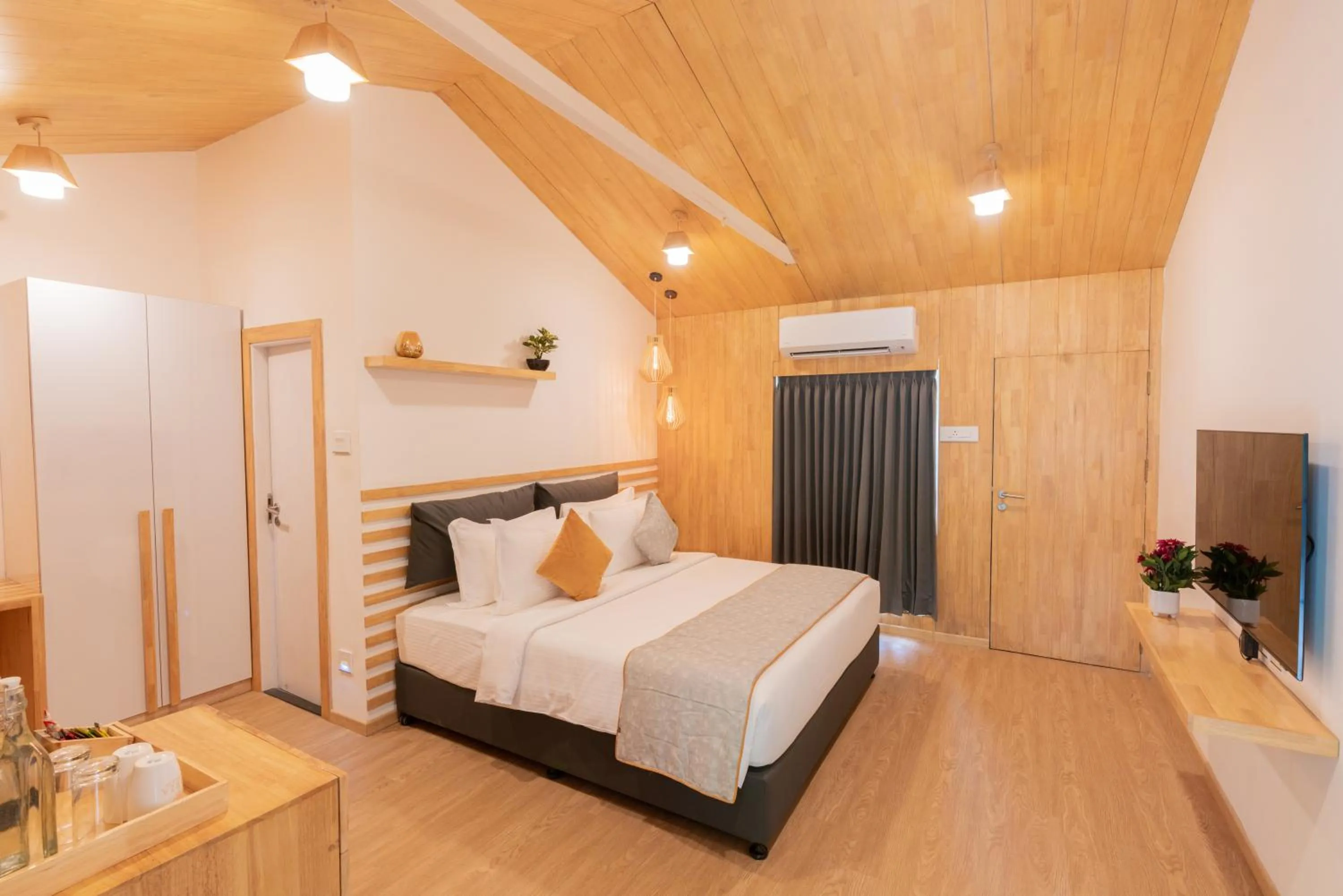 Bed in DARZA LUXURY RESORTs