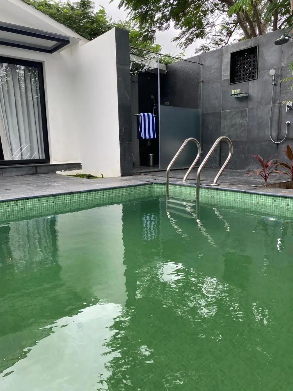 Swimming pool in DARZA LUXURY RESORTs