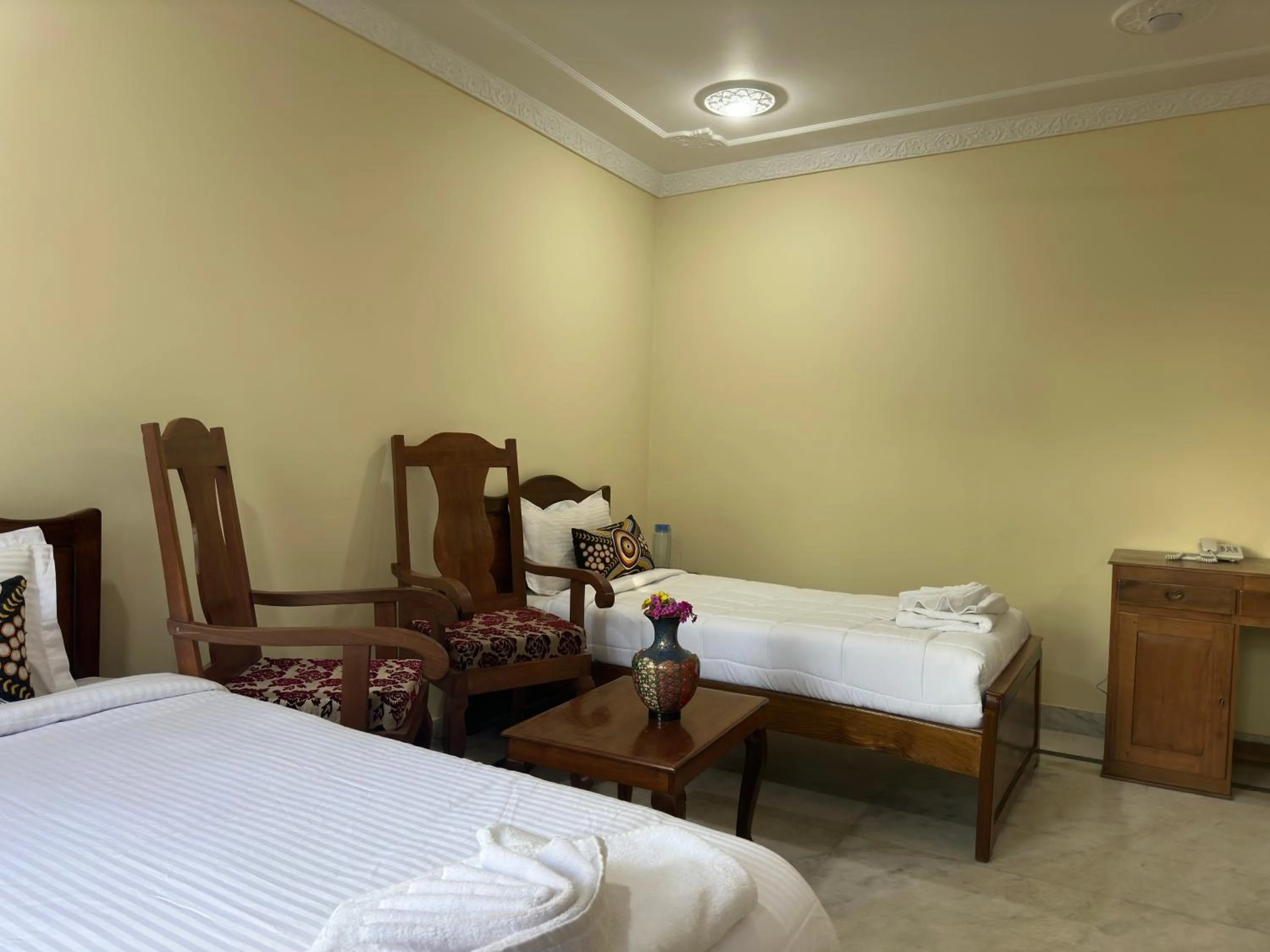 Bed in Jan Mahal