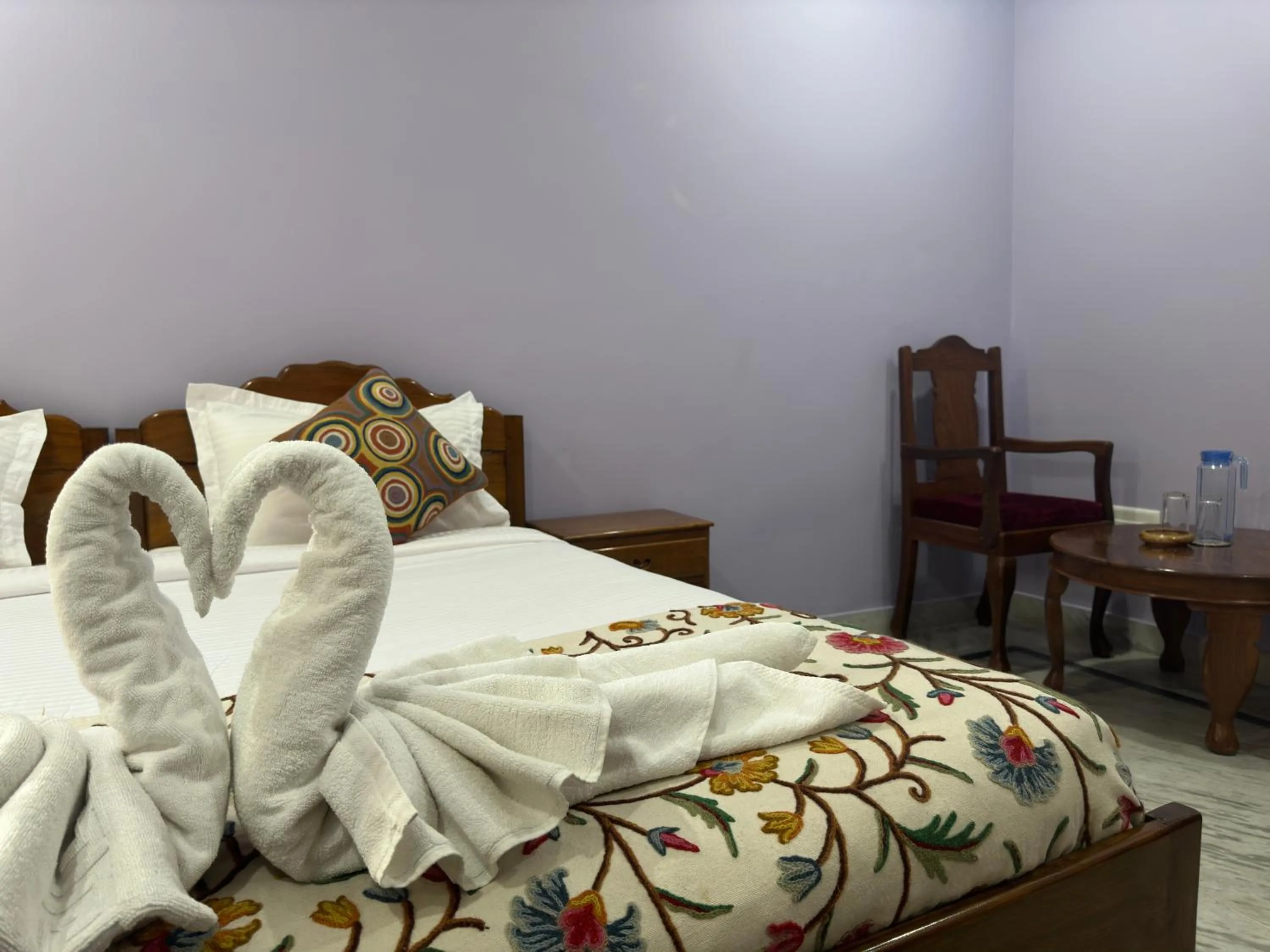 Bed in Jan Mahal