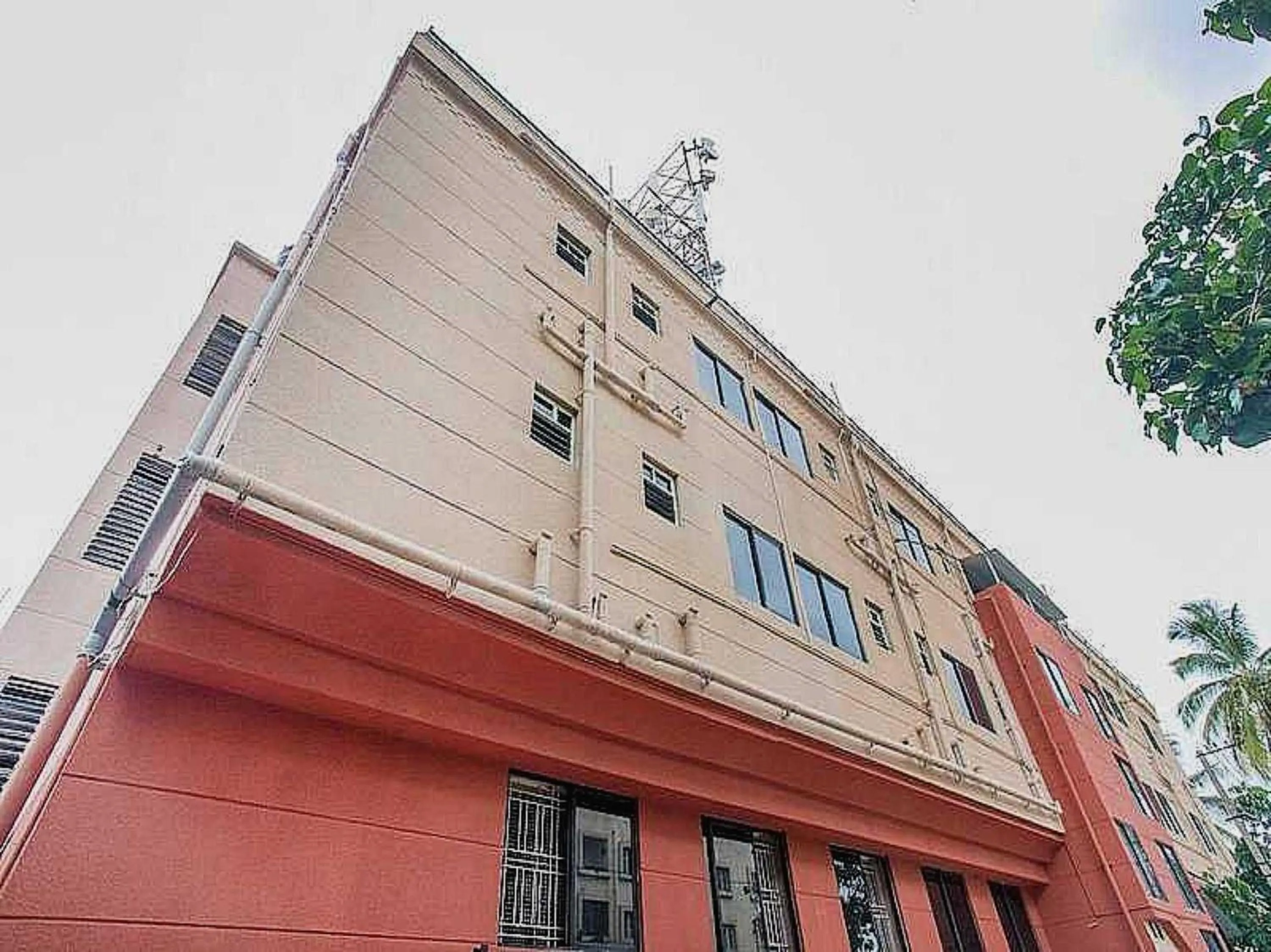 Facade/entrance in SPOT ON Happy Stay Near Sri Amruth Chithra Mandira