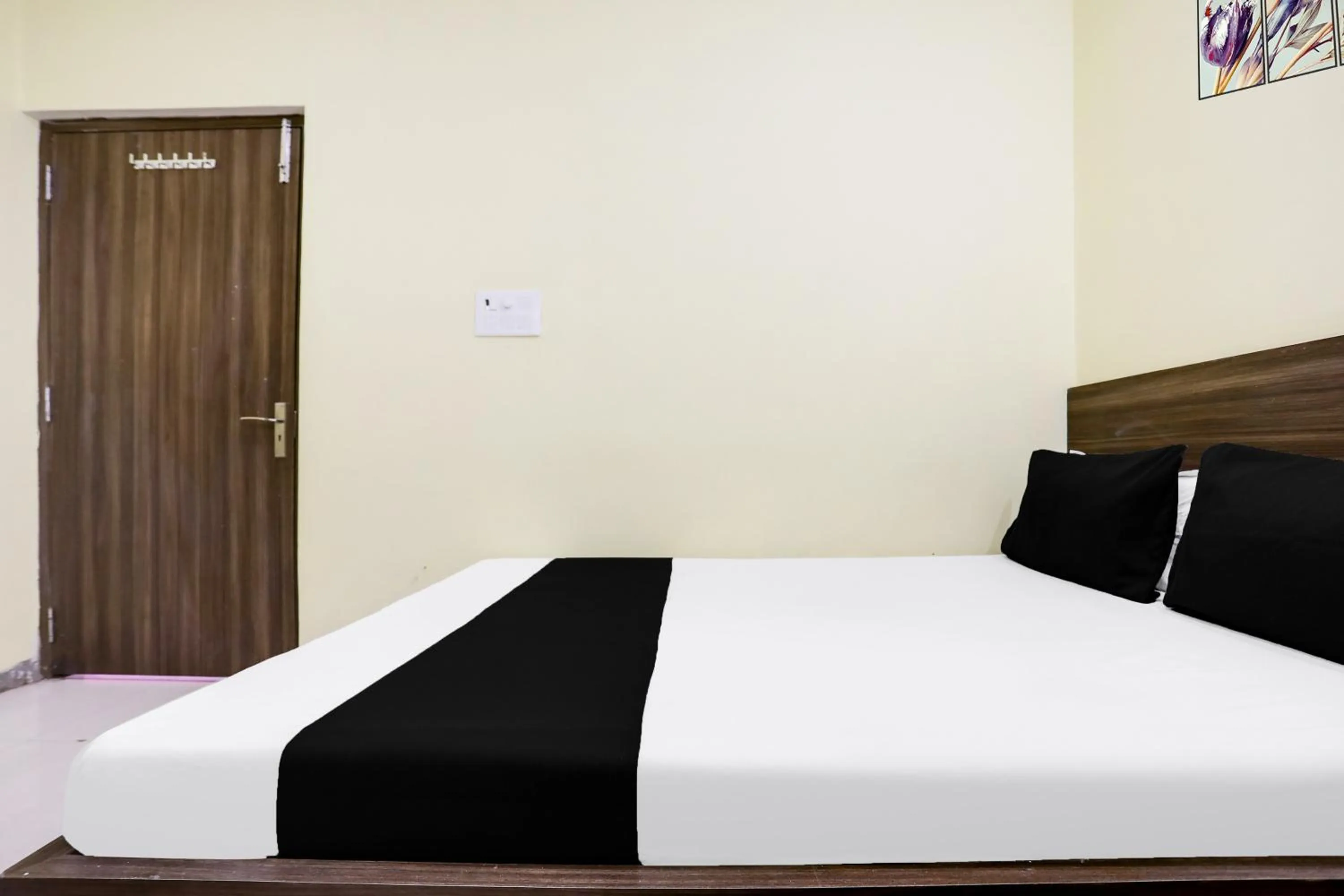 Bedroom, Bed in Hotel O Divisha palace