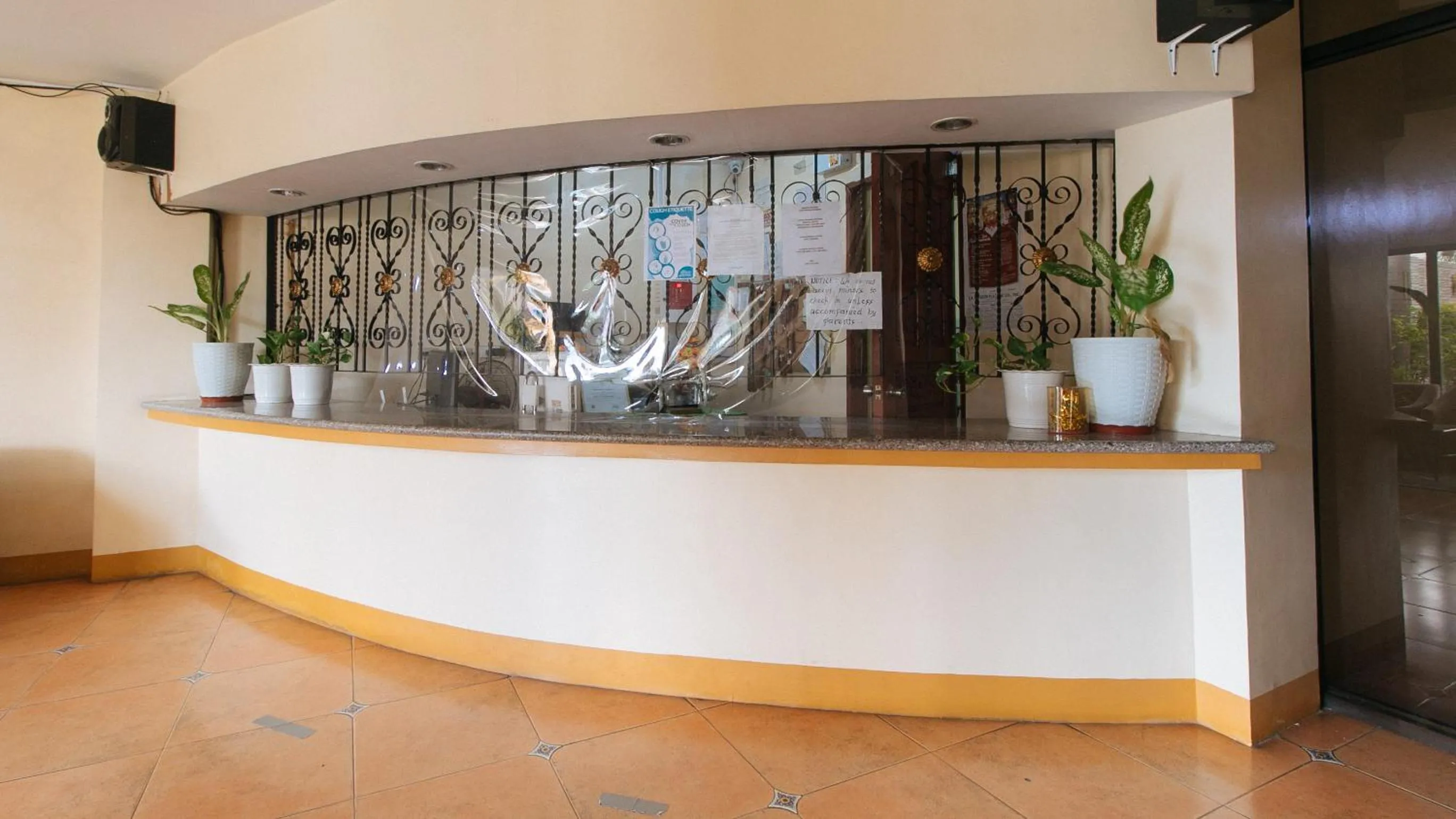 Lobby or reception in RedDoorz @ Golden Park Inn La Union