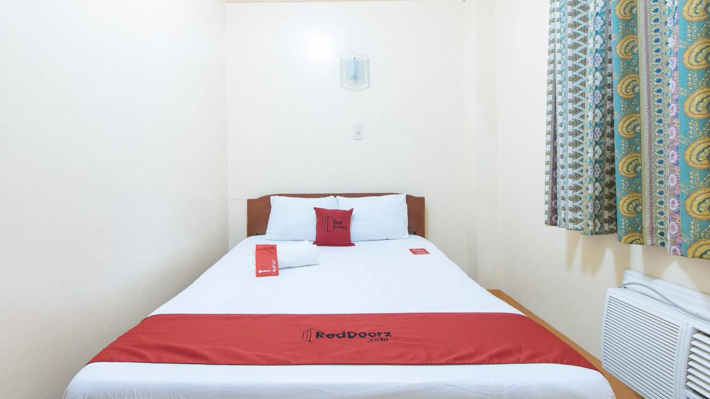 Bed in RedDoorz @ Golden Park Inn La Union