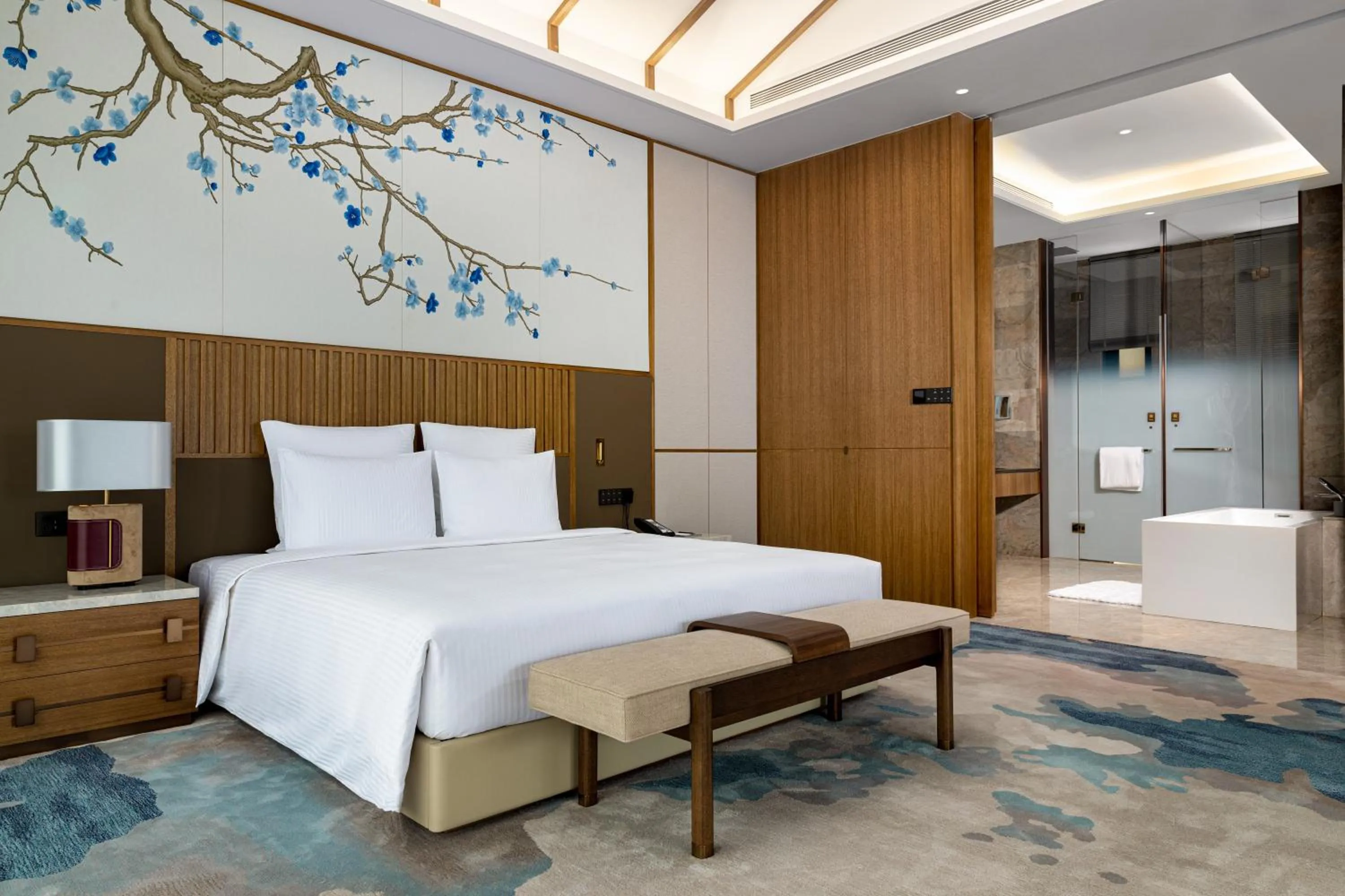 Photo of the whole room, Bed in Pullman Yuxi