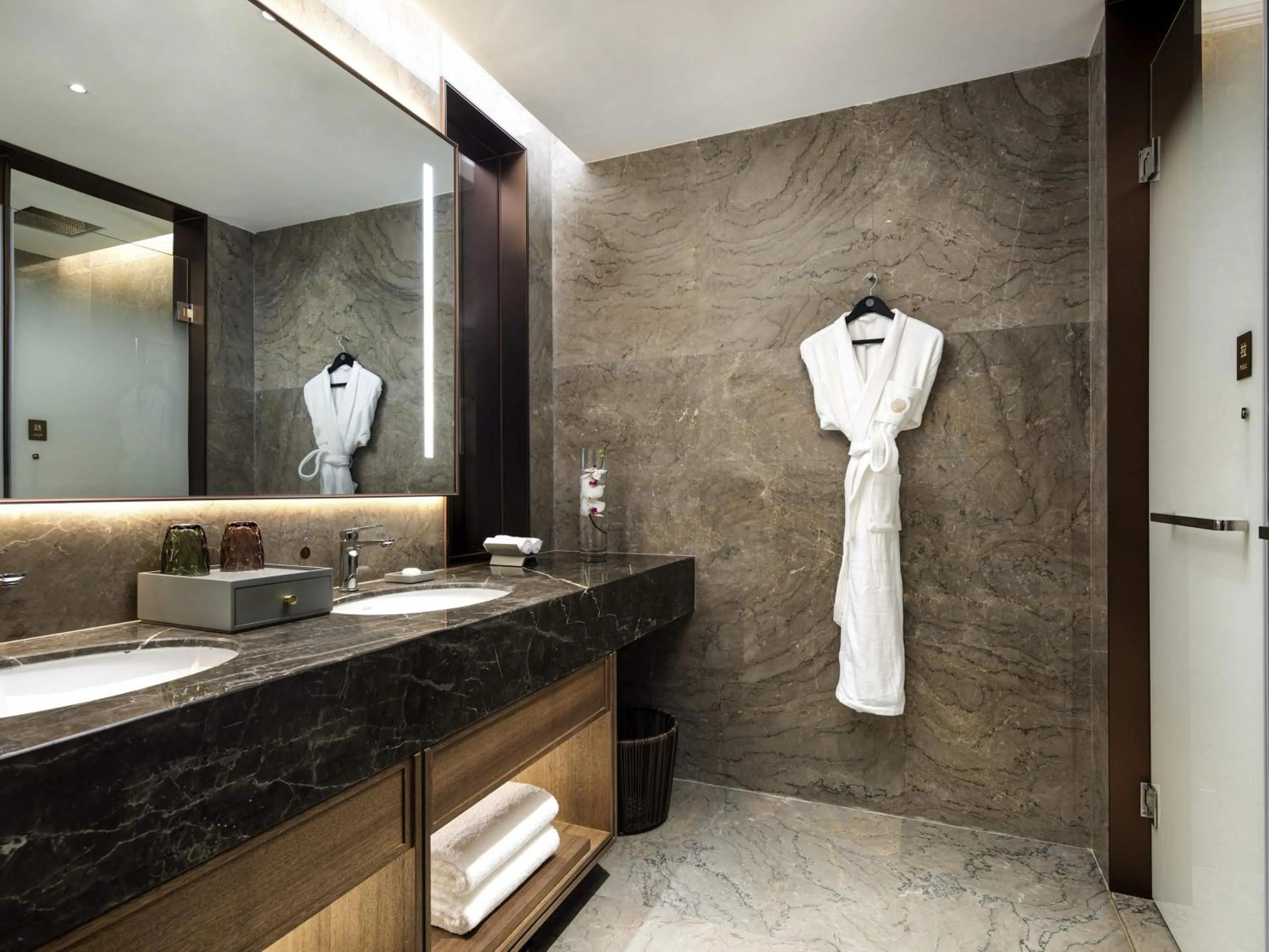 Bedroom in Pullman Yuxi