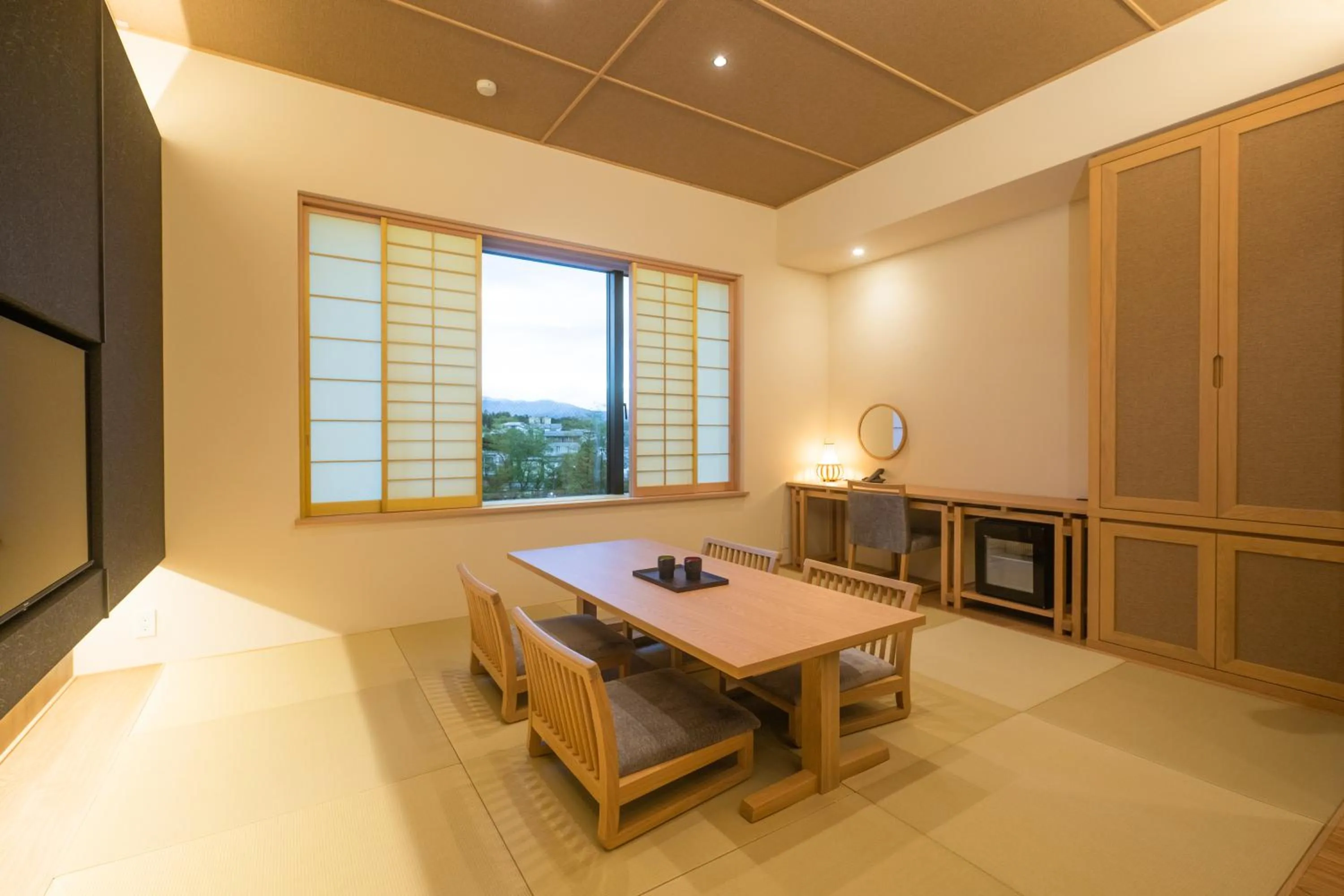 Photo of the whole room in Urakusatsu TOU