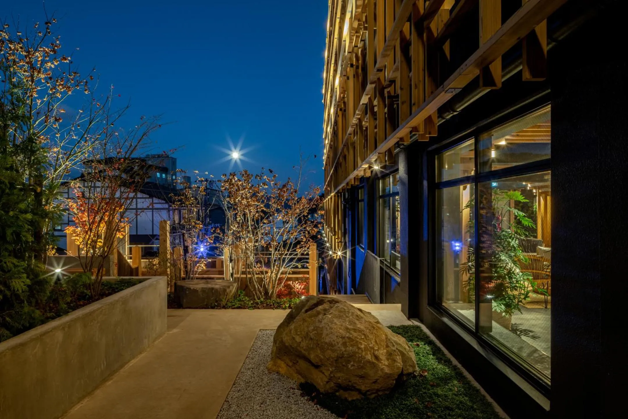 Area and facilities in Urakusatsu TOU