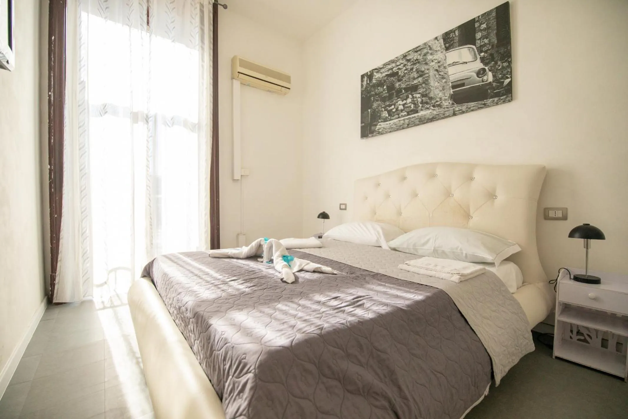 Bedroom, Bed in MADB&B