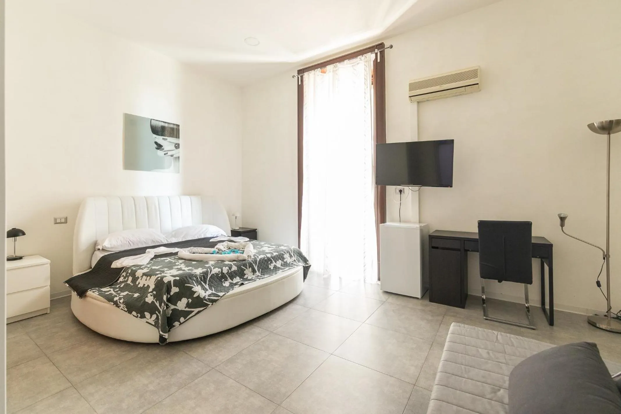 Bedroom, Bed in MADB&B