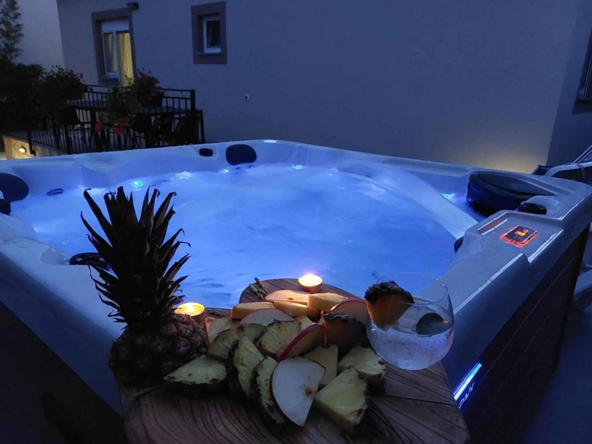 Mihael Holiday House