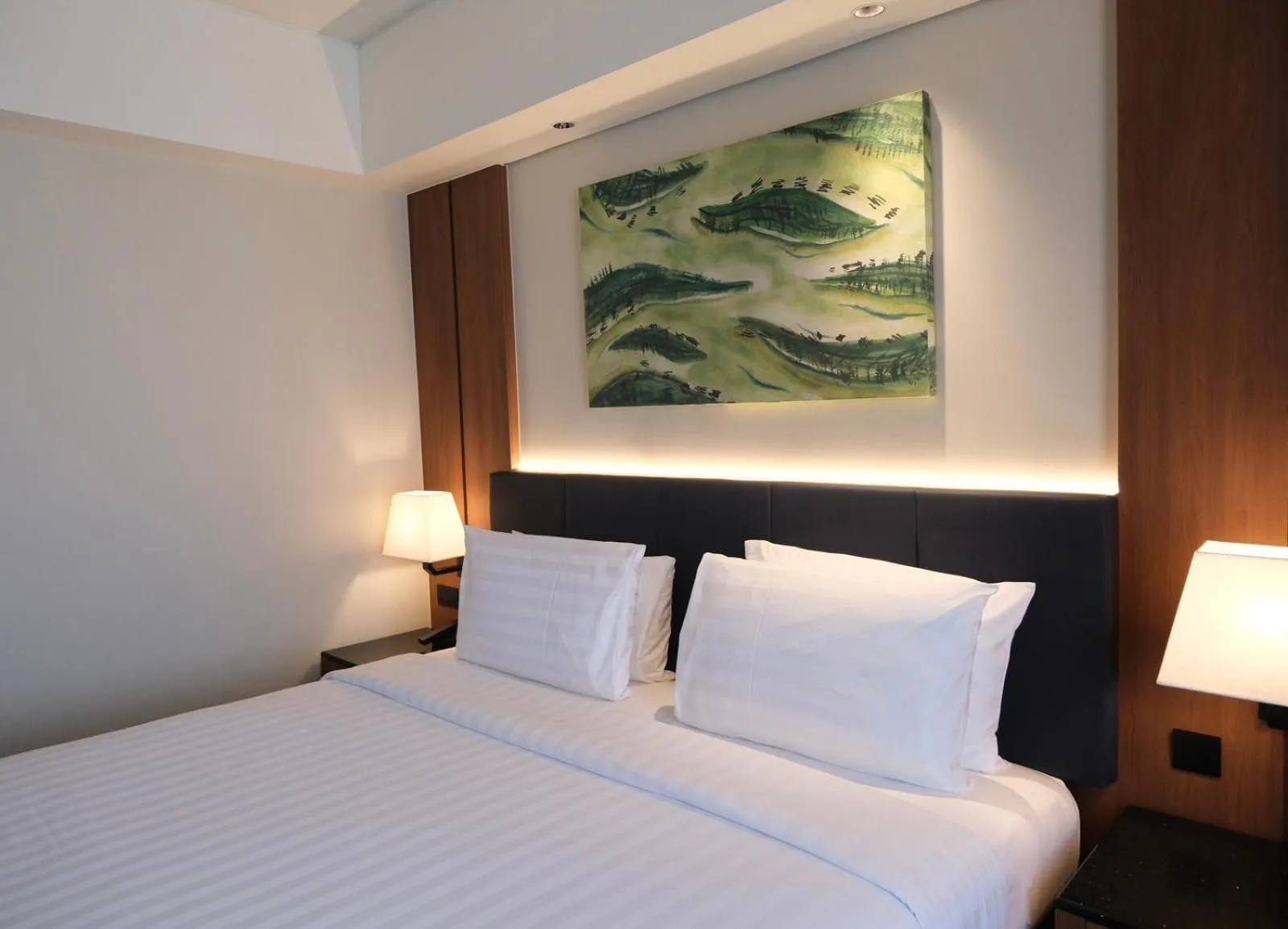 Bed in Seda Abreeza - Newly Renovated