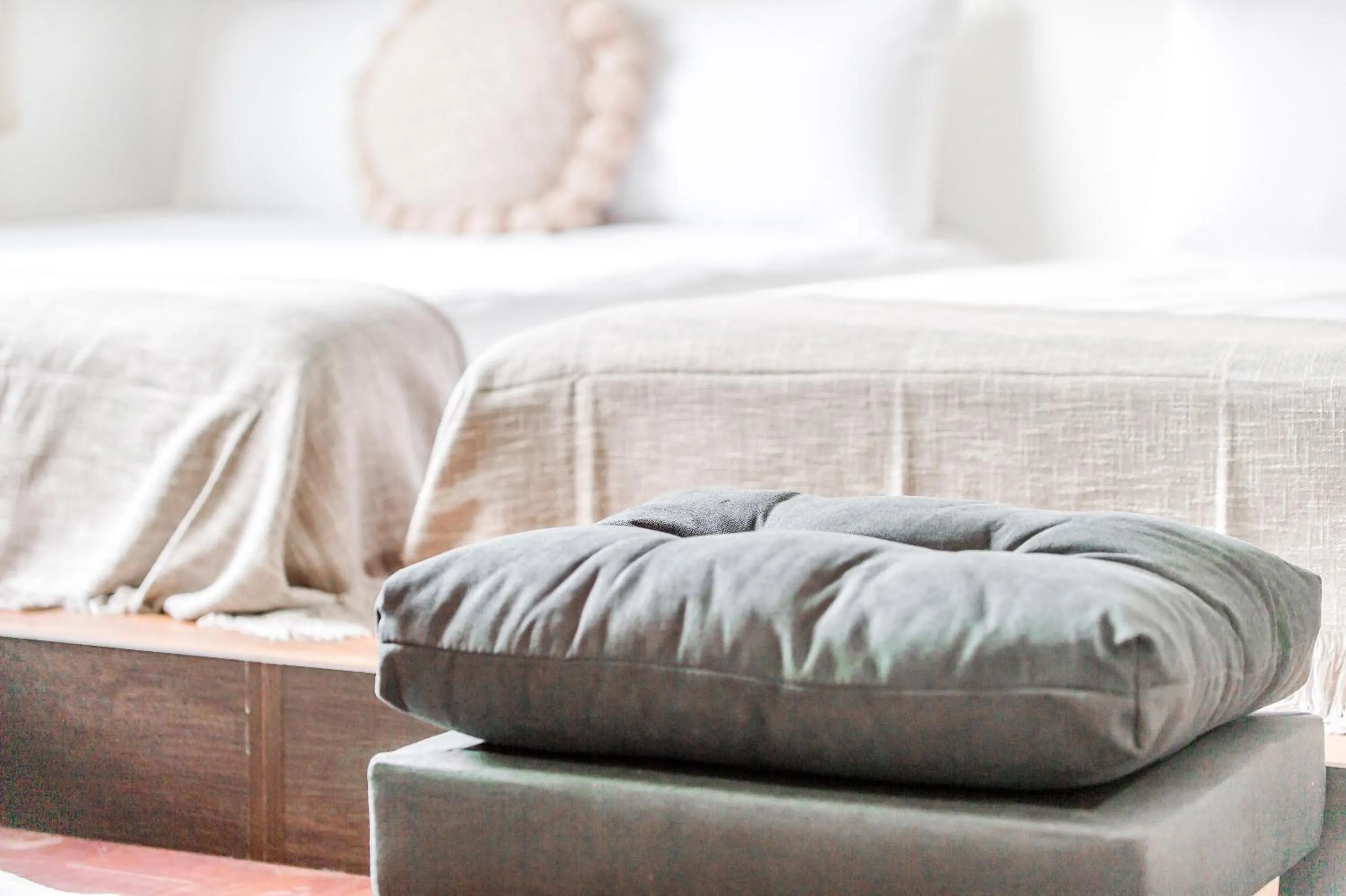 Bed in Travel Road WuWu