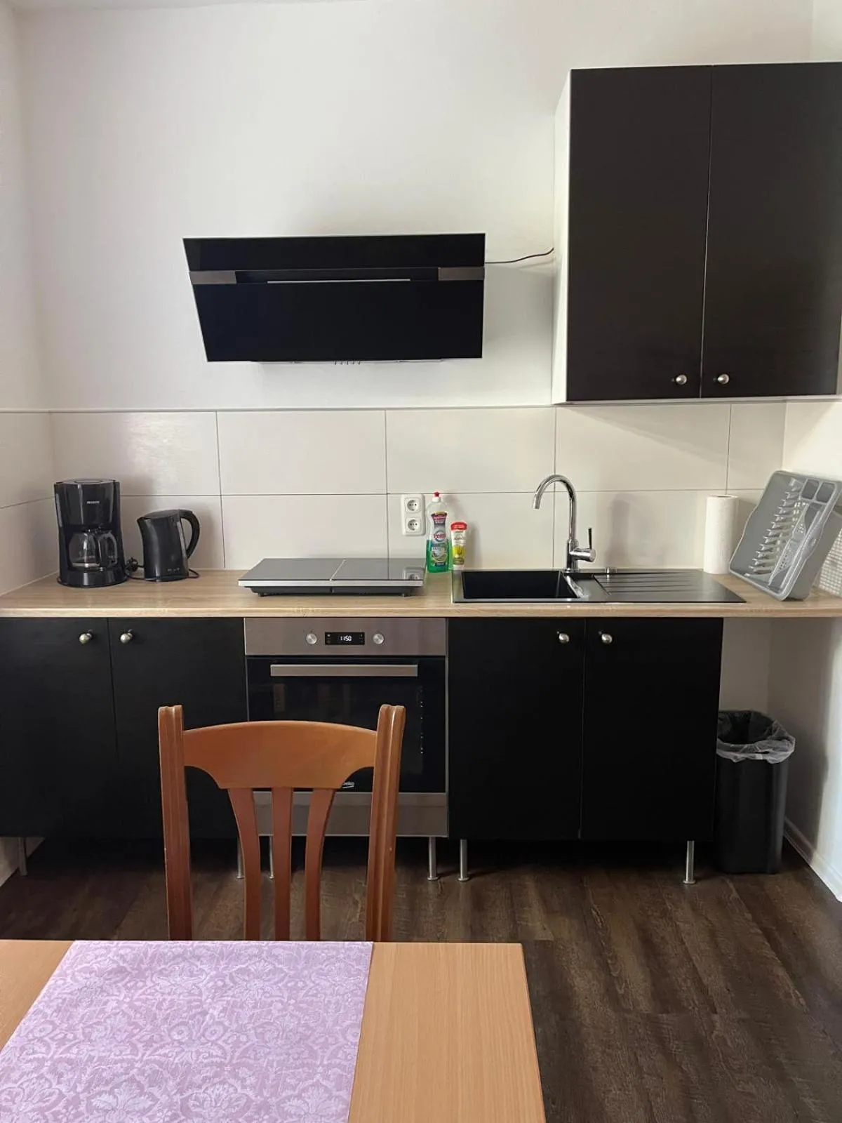 Kitchen or kitchenette in Zur Sonne "Gasthaus-Bar-Events"